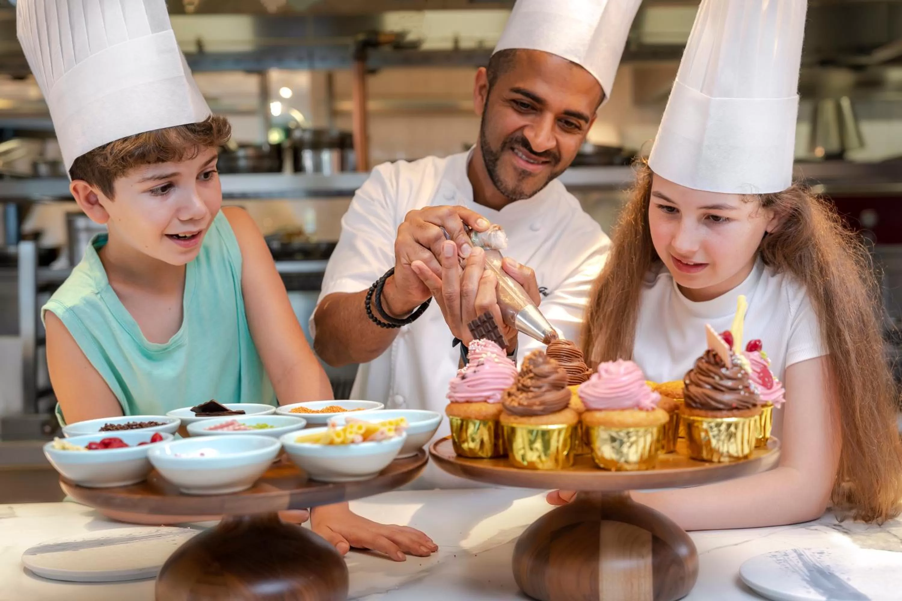 Restaurant/places to eat in Th8 Palm Dubai Beach Resort Vignette Collection, an IHG hotel