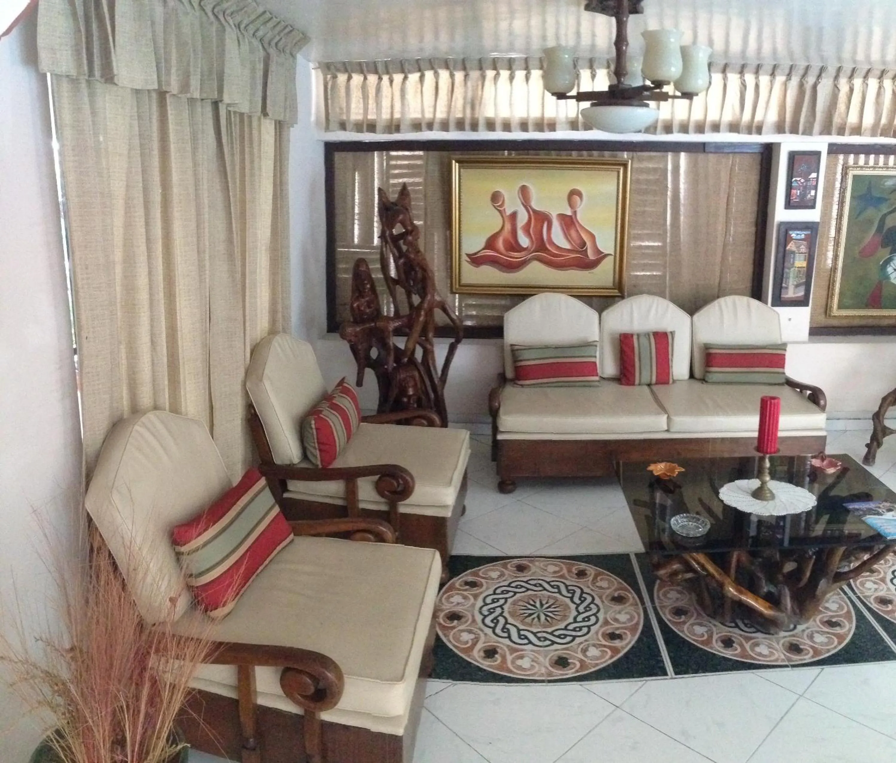 Day in Ideal Villa Hotel