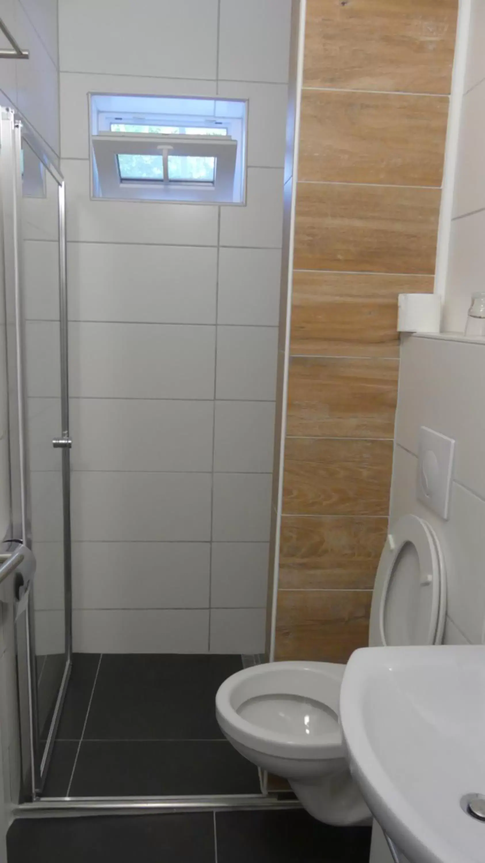 Triple Room with Bathroom in Hotel Zum Böhmegrund Triple Room with Bathroom in Hotel Zum Böhmegrund