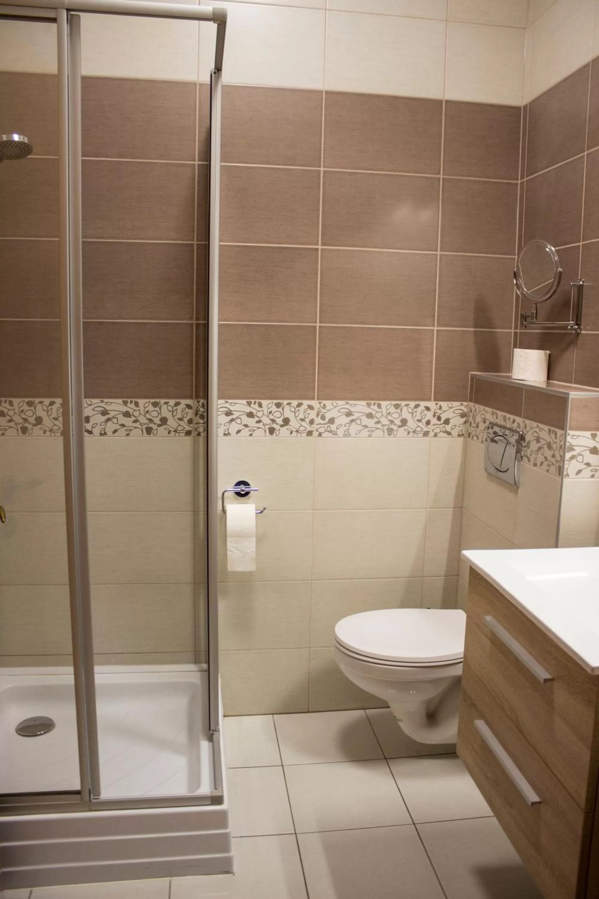 Bathroom in Vadász Panzió és Étterem