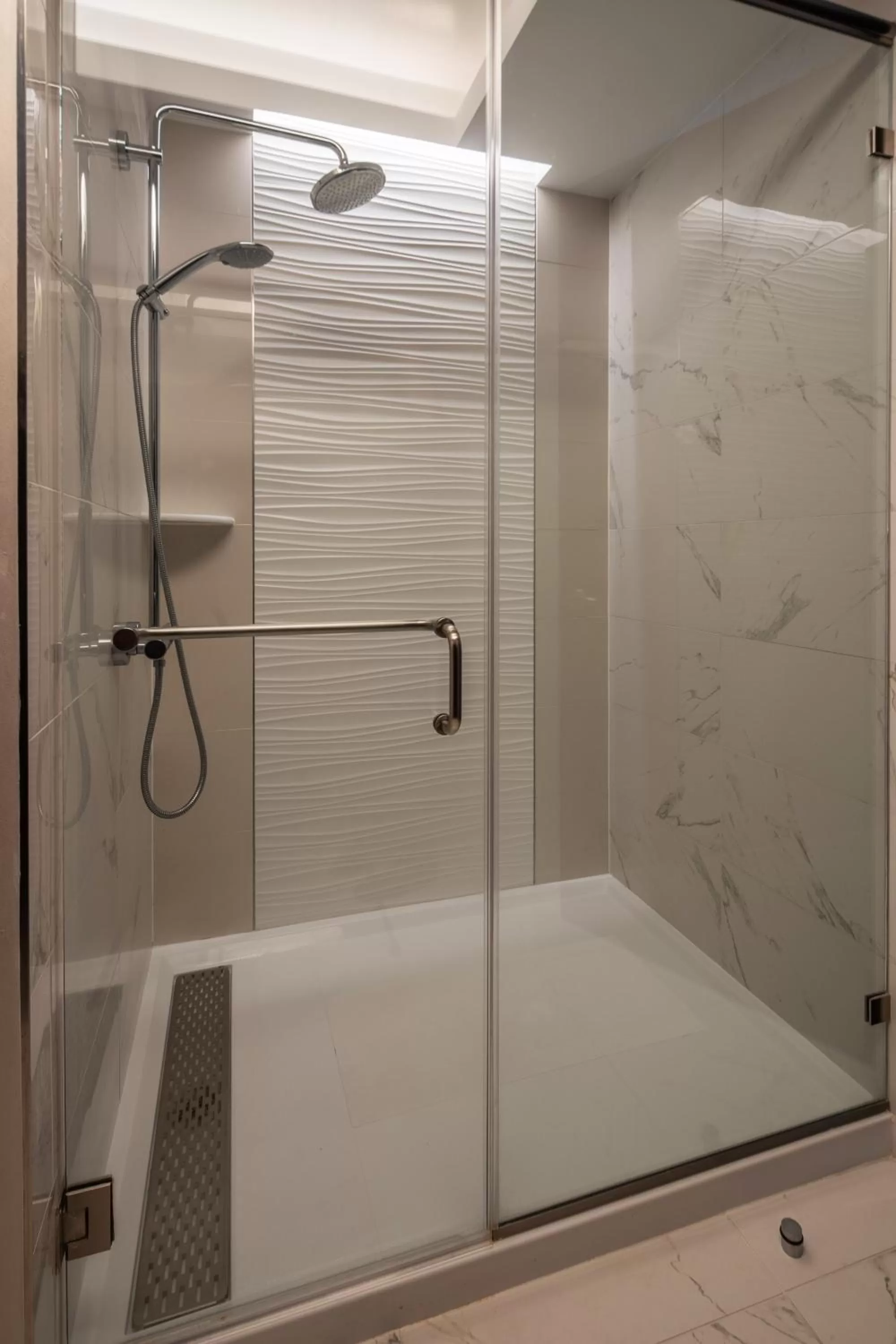 Shower in Scarlet Pearl Casino Resort