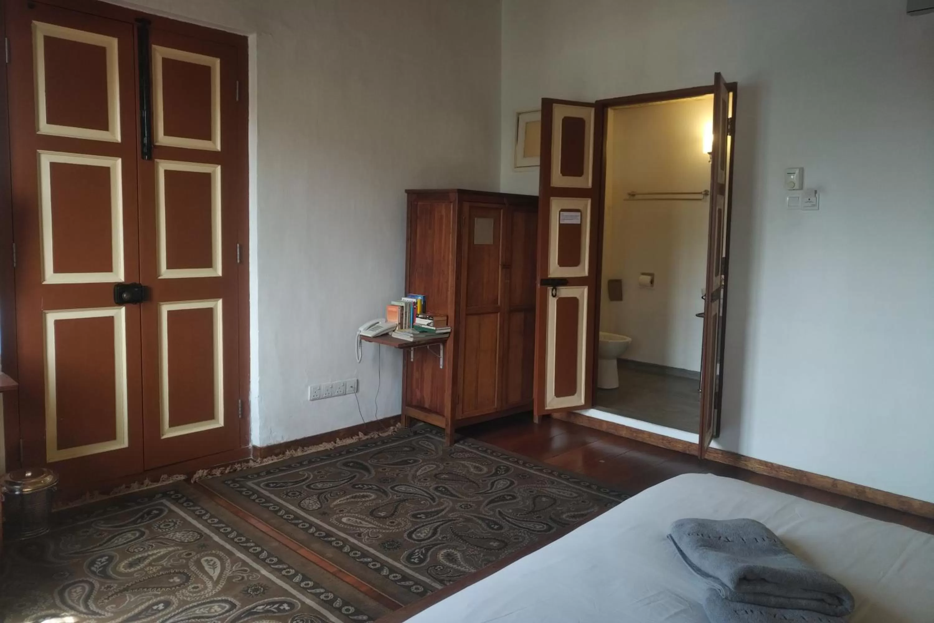 Bed in Ren I Tang Heritage Inn