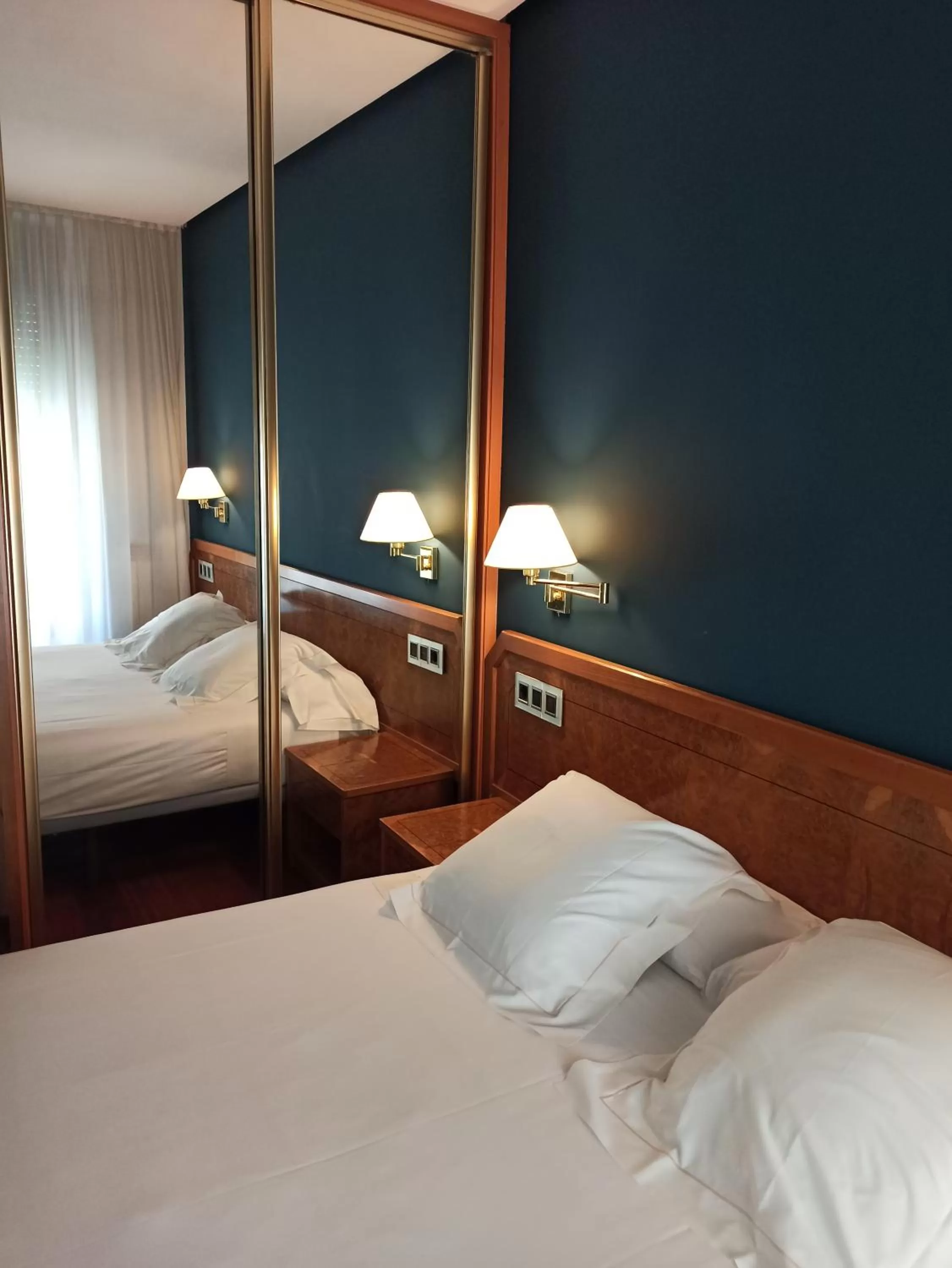 Bed in ARVA Spa París