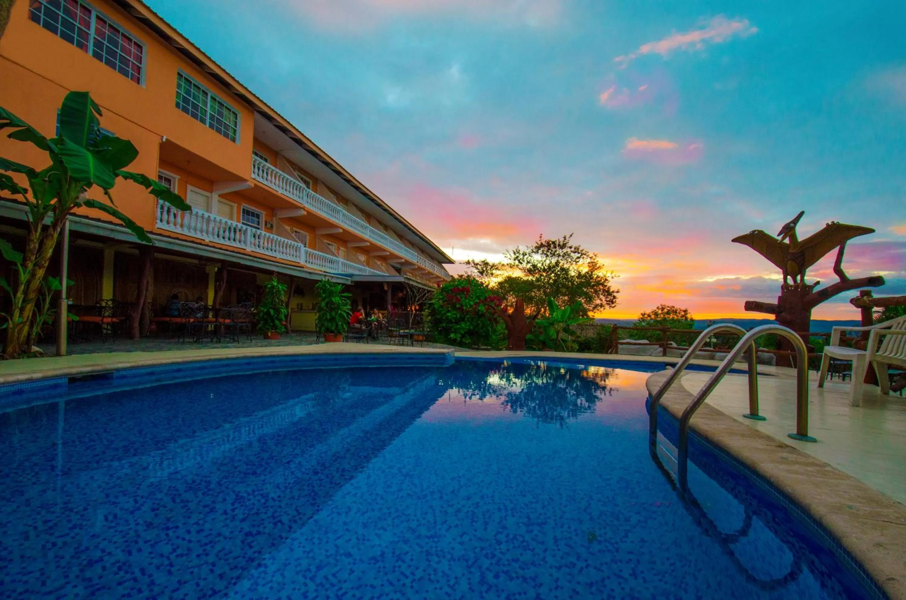 Swimming pool in Cahal Pech Village Resort