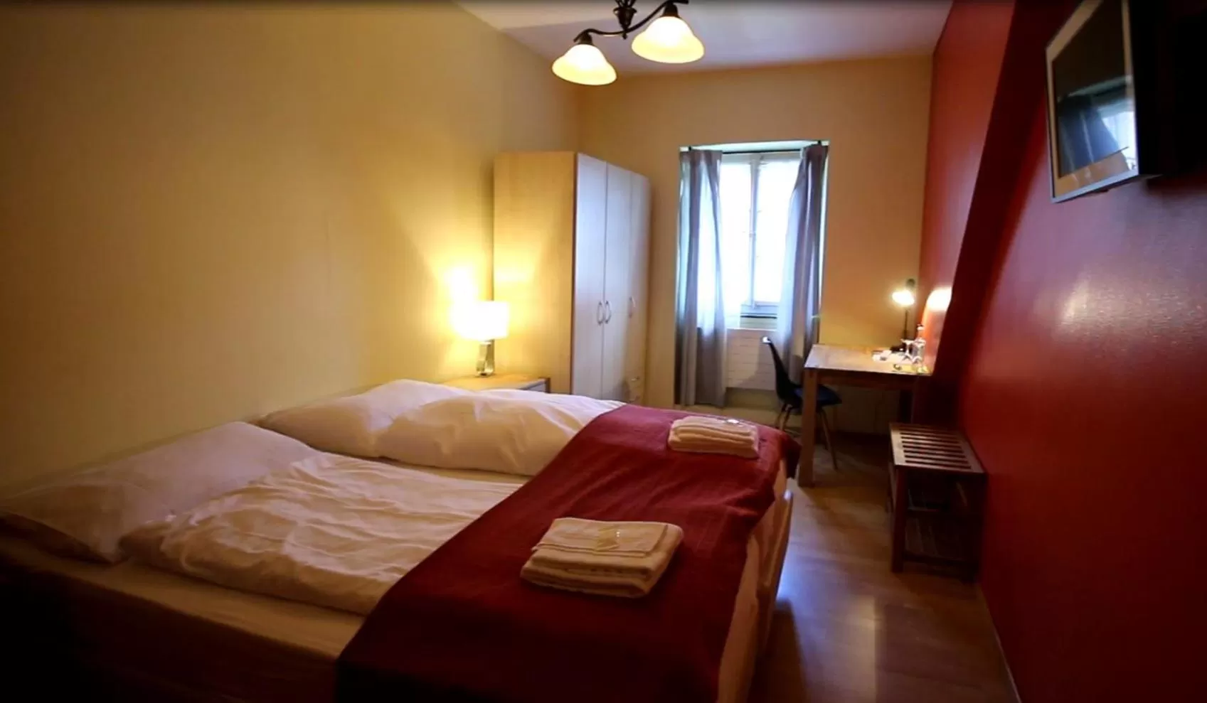 Gasthof Bären Aarburg last Check in 2100 pm