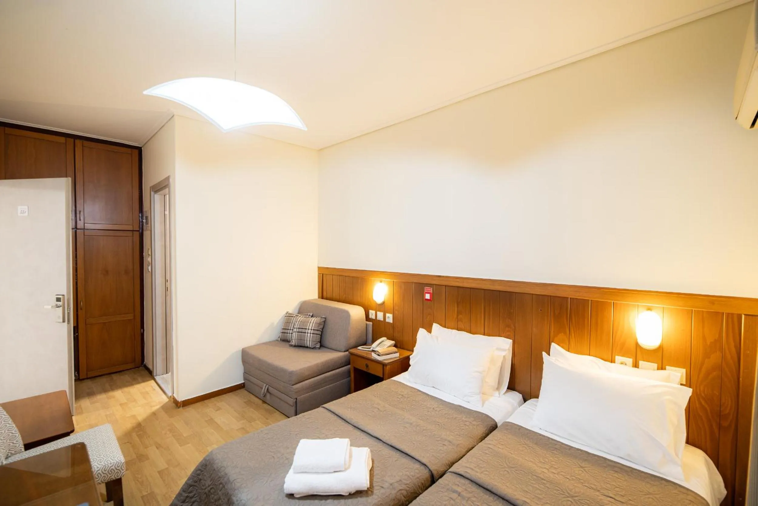 Bedroom, Bed in Hotel Philippos