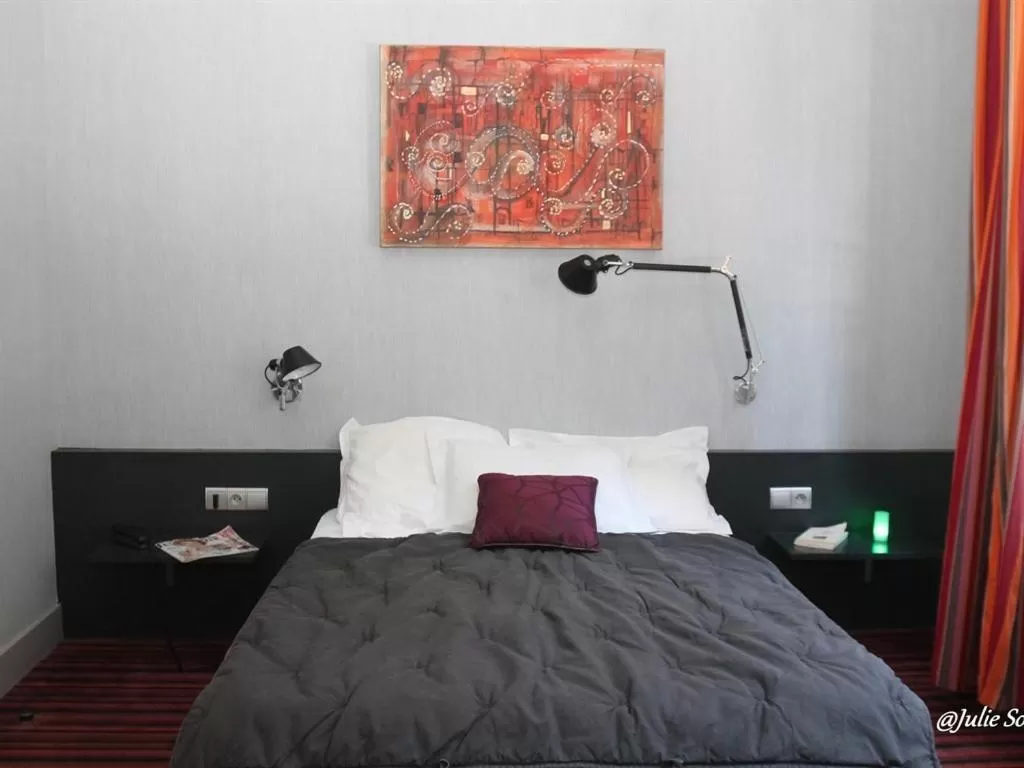 Superior Double Room in Hôtel Latino Reims Centre