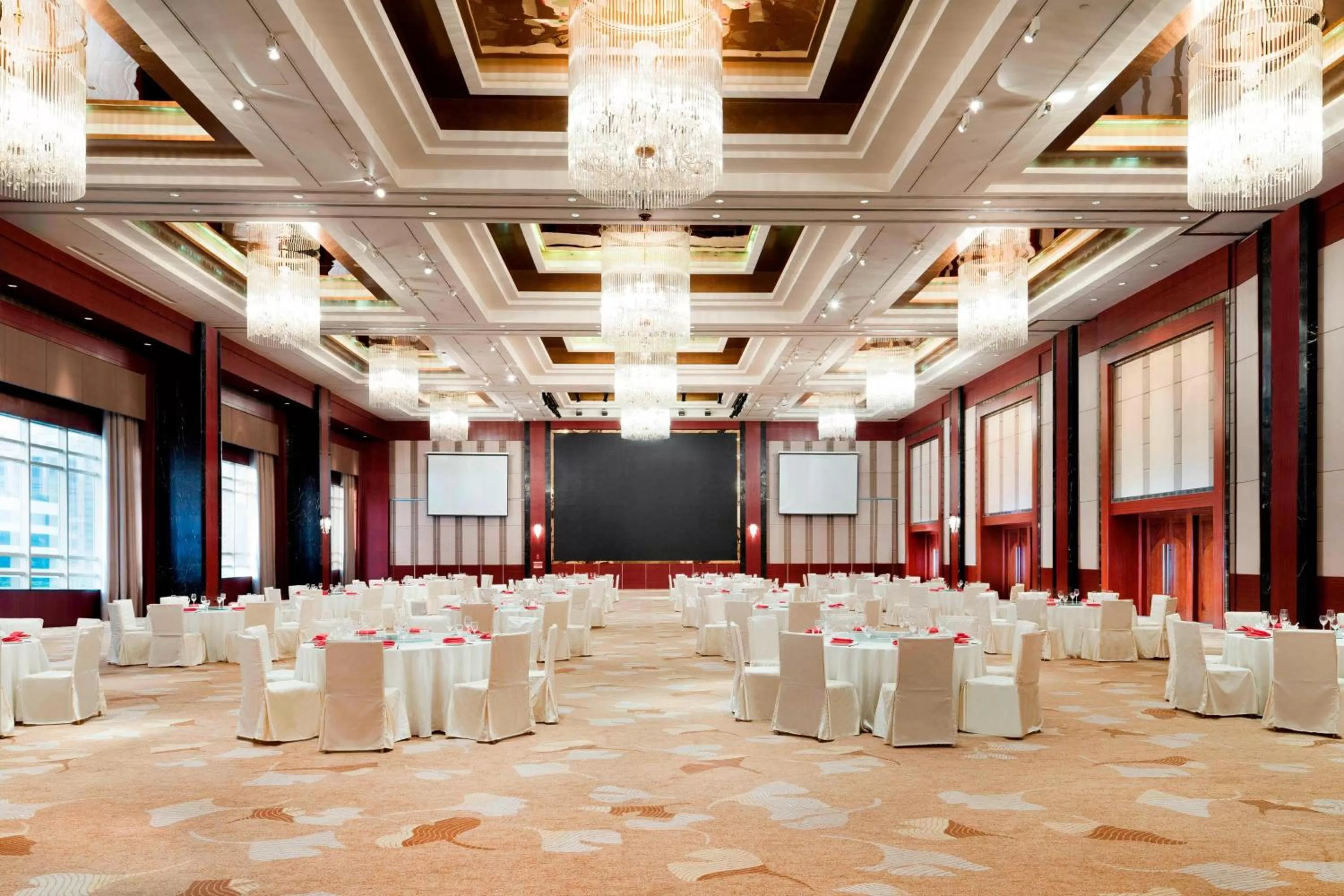 Meeting/conference room in Sheraton Dongguan Hotel