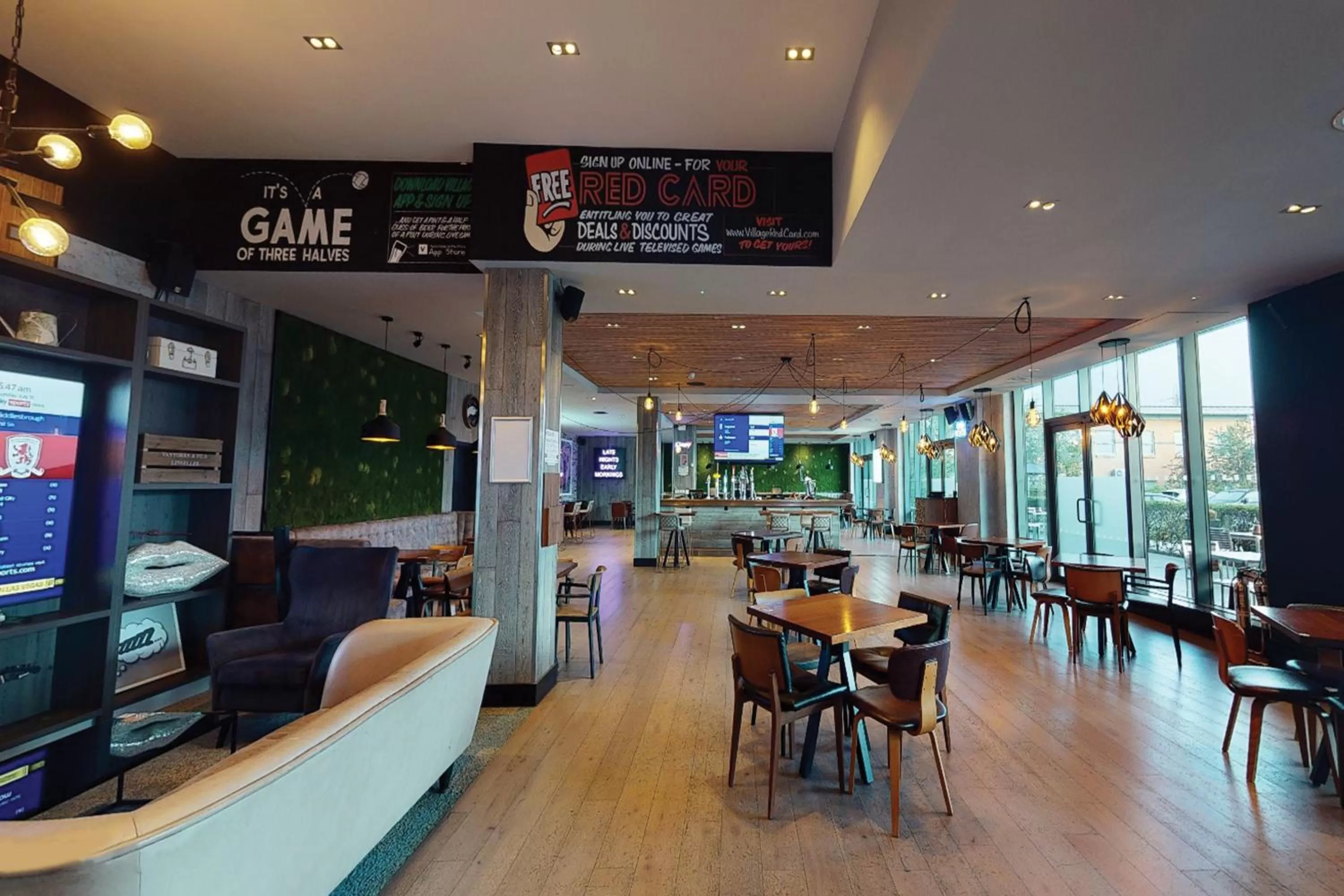 Restaurant/places to eat in Village Hotel Manchester Ashton