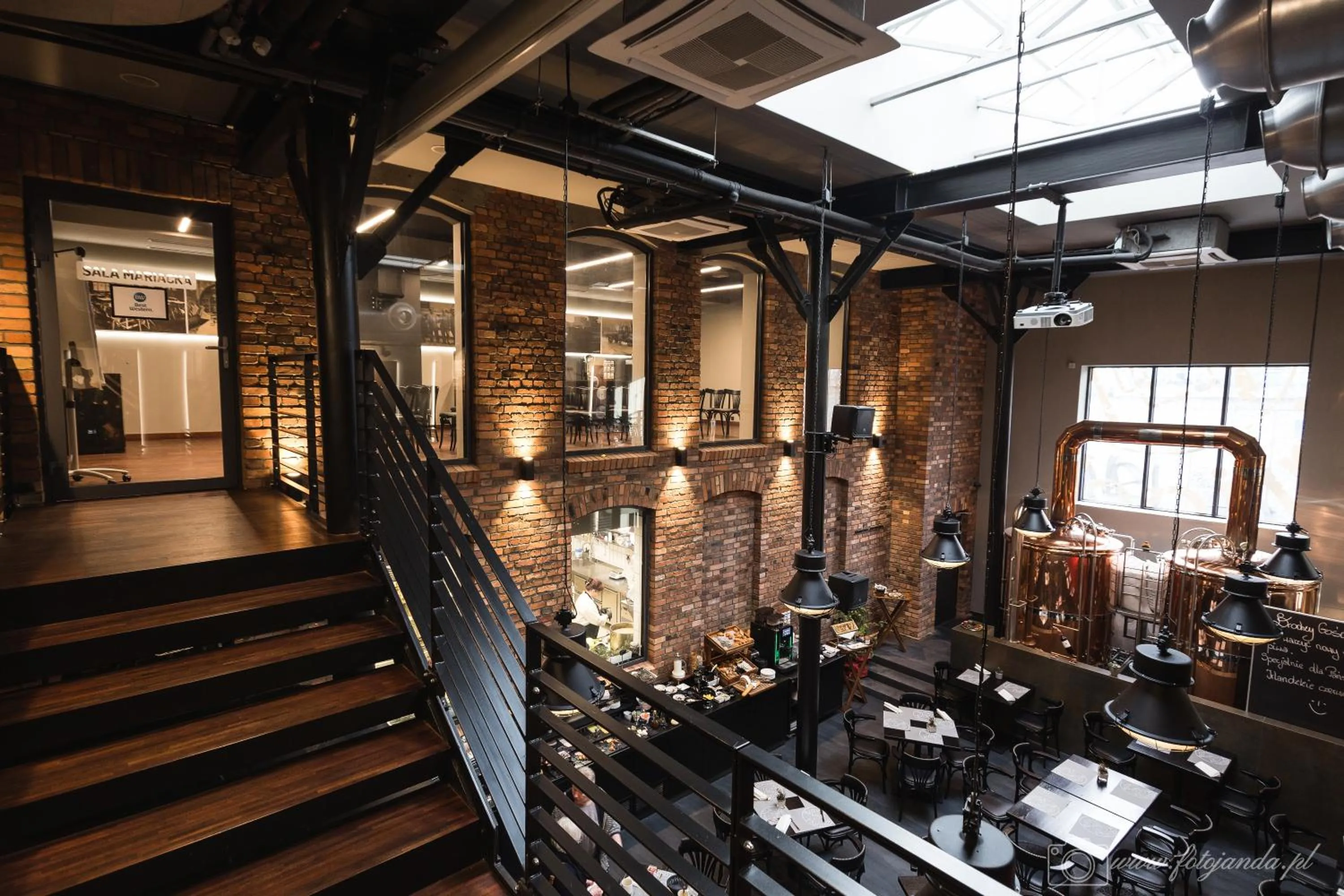 Restaurant/places to eat in Best Western Hotel Mariacki Katowice