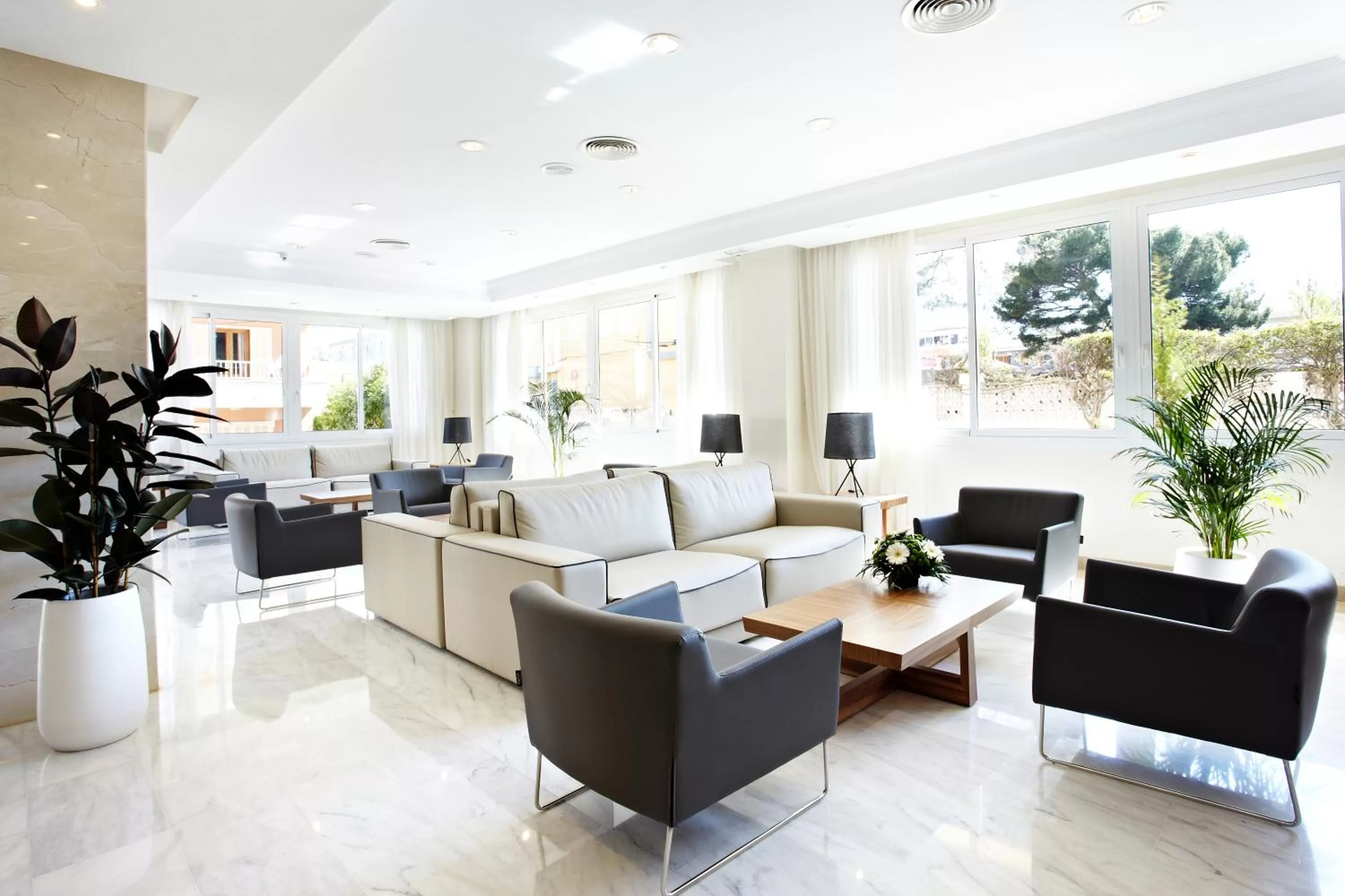 Lobby or reception in Grupotel Montecarlo