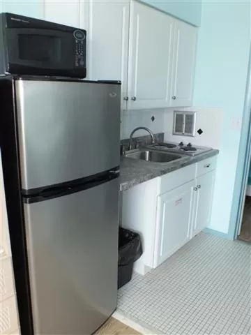 Kitchen or kitchenette, Kitchen/Kitchenette in Cara Mara Resort