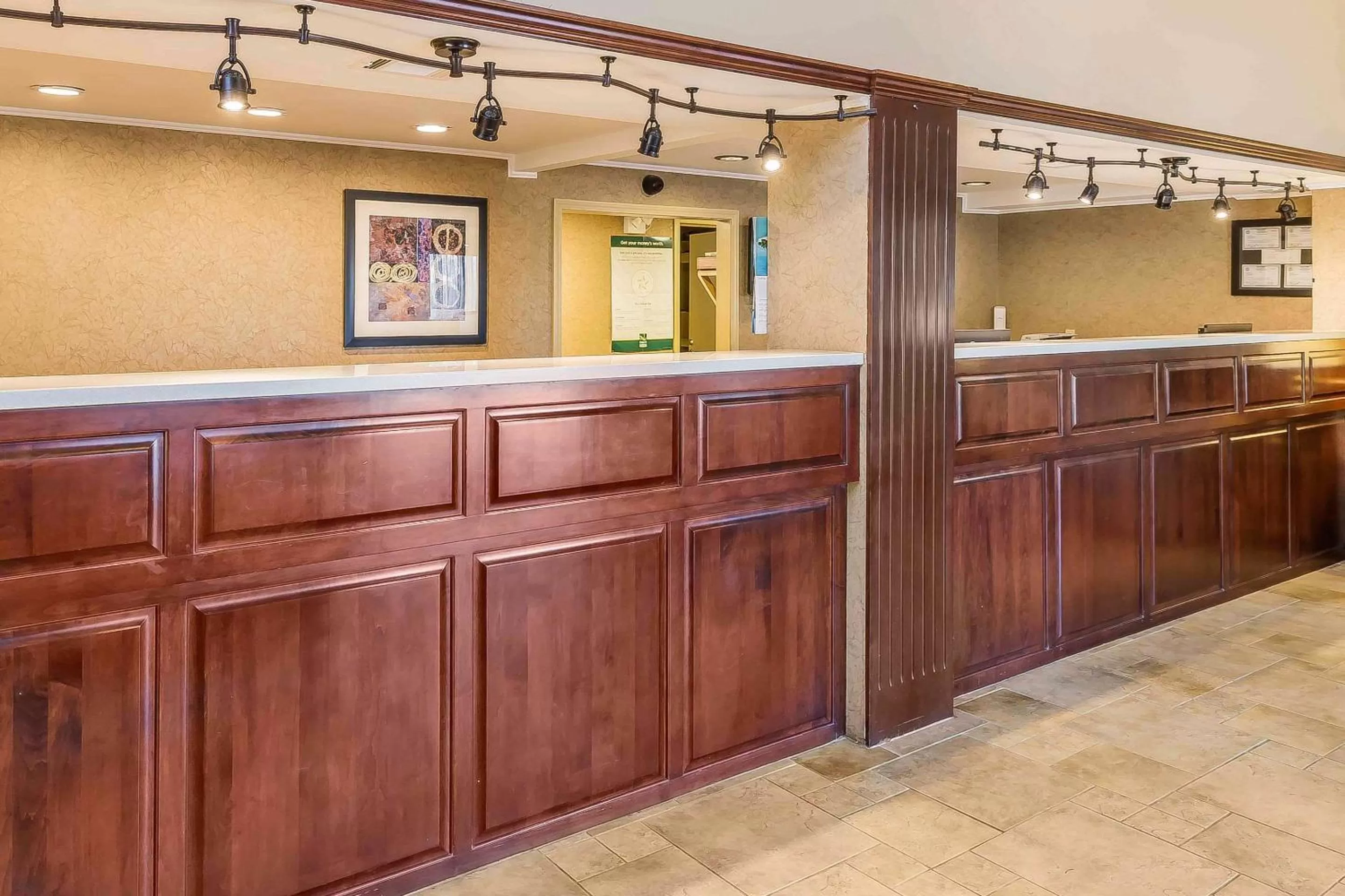 Lobby or reception in Quality Inn & Suites Sevierville - Pigeon Forge