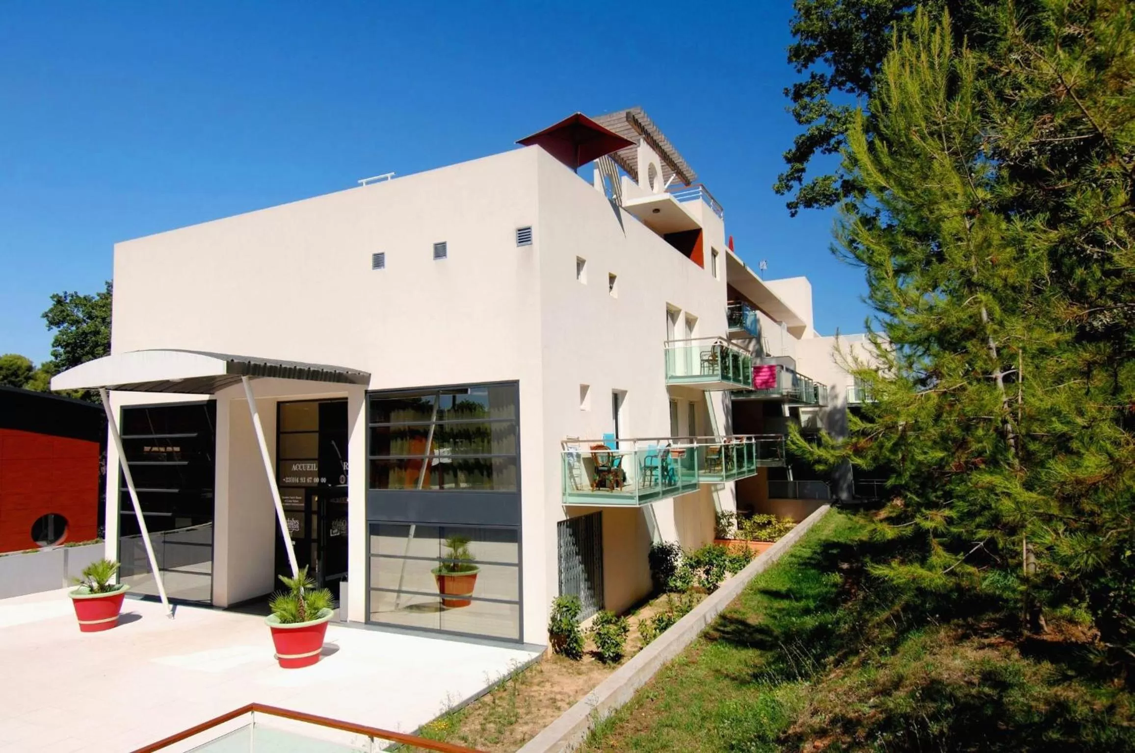 Property building in Appart Hotel Odalys City Antibes Olympe