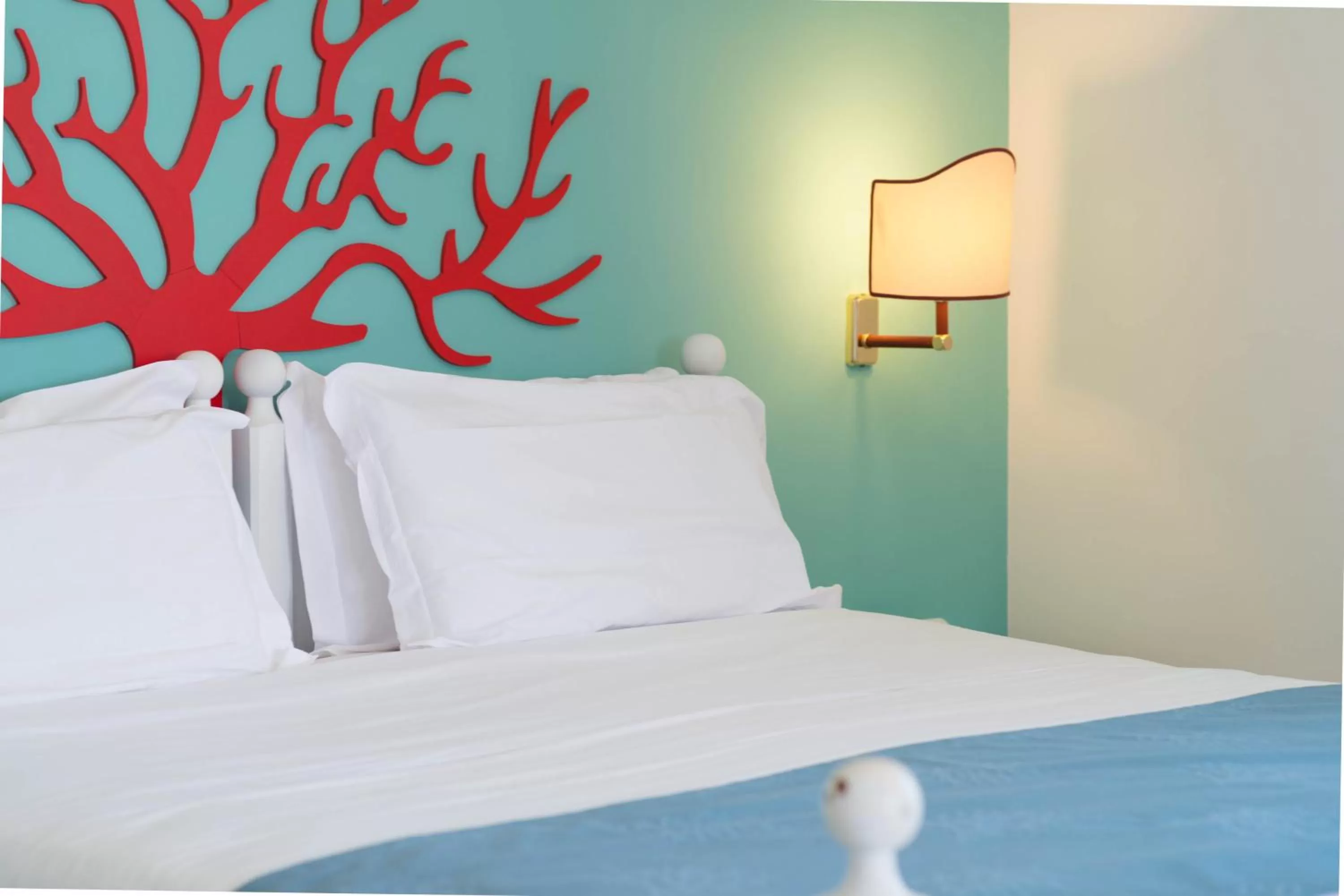 Bed in Sunbay Park Hotel