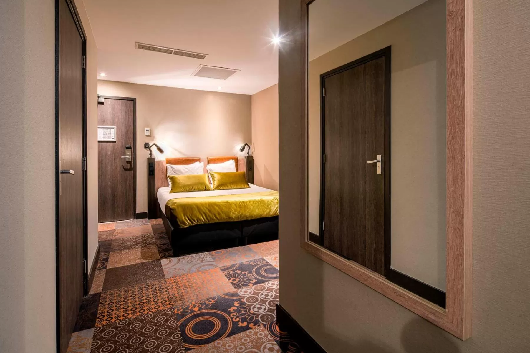 Bedroom, Bed in The Alfred Hotel