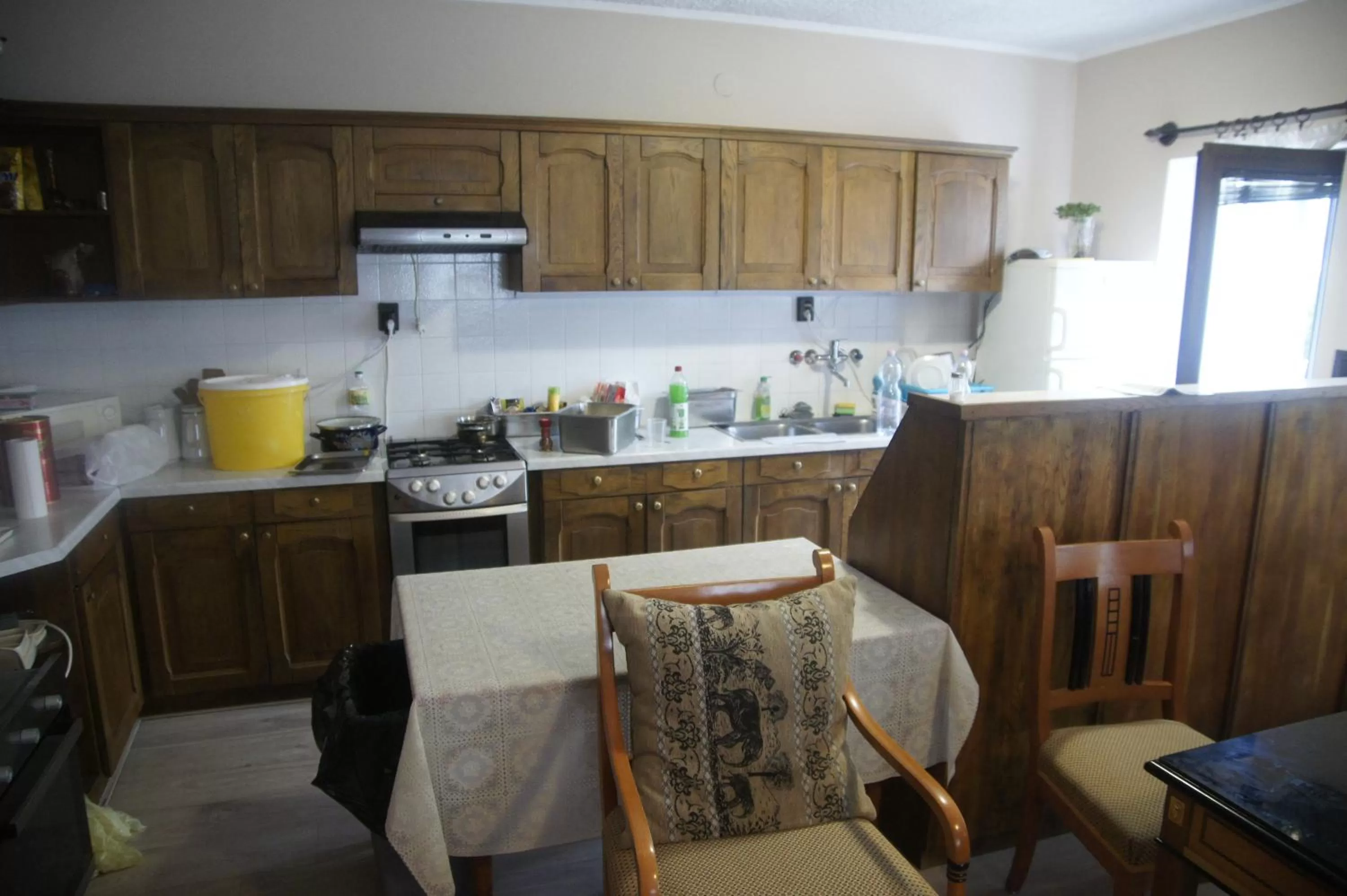 Kitchen/Kitchenette in Szuzanna Fenyves Panzió