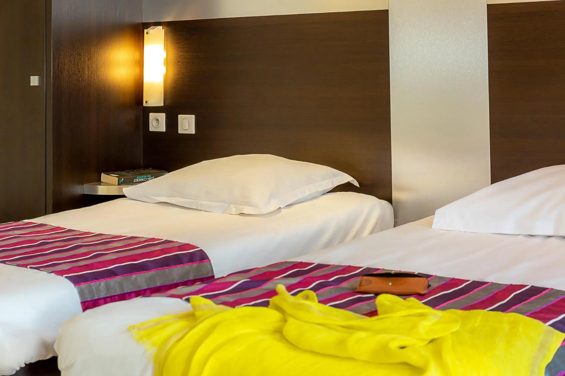 Bed in Hotel Terminus Saint-Charles