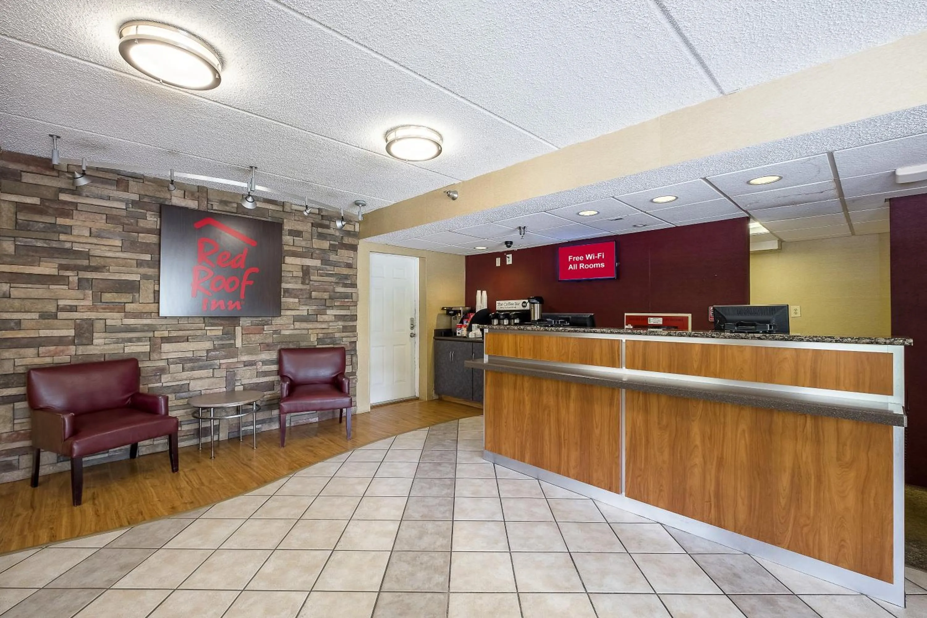Lobby or reception in Red Roof Inn Tampa - Brandon