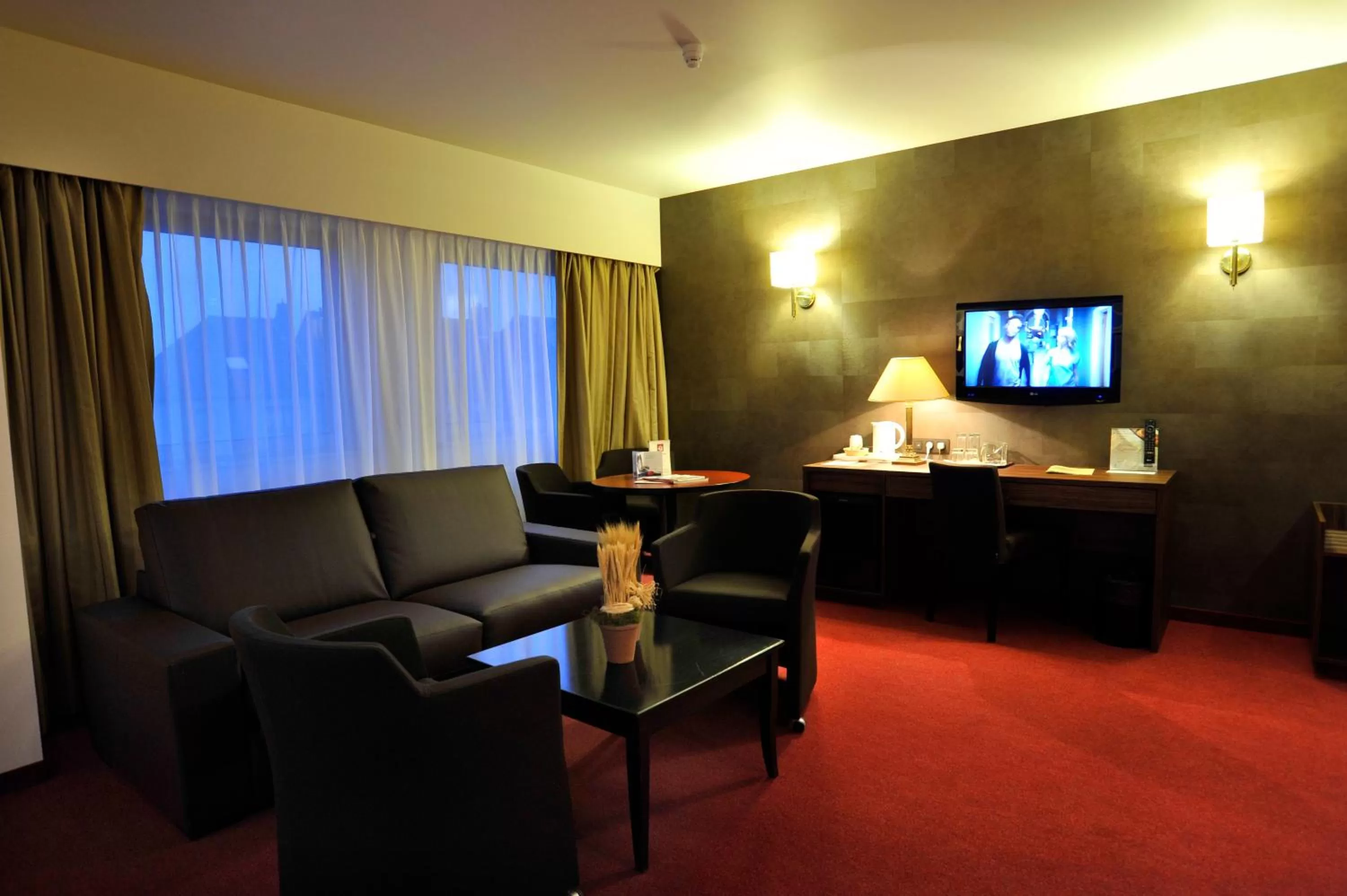 Living room in Golden Tulip Hotel de’ Medici