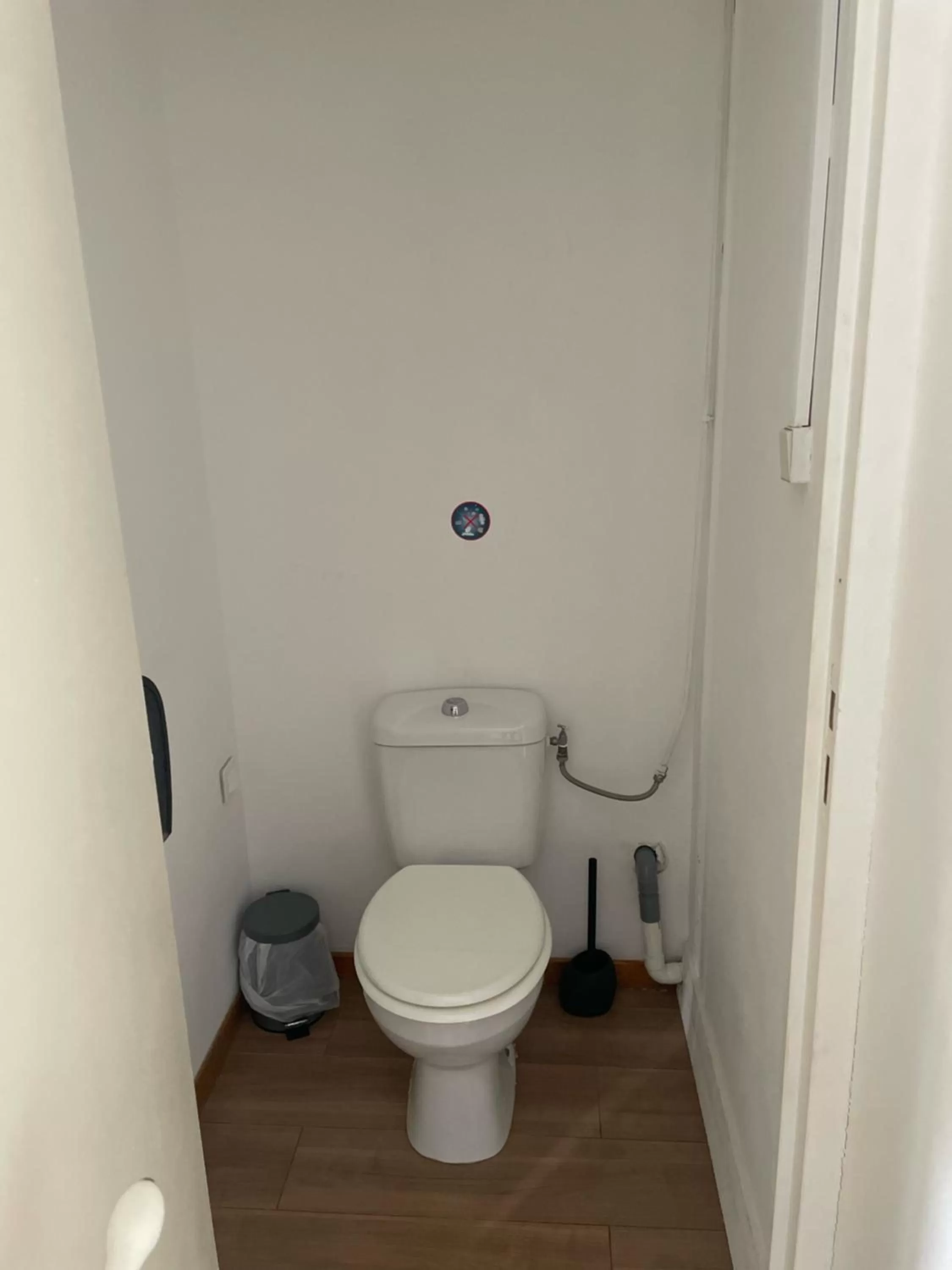 Toilet, Bathroom in Hôtel & Restaurant Le Patio VICHY