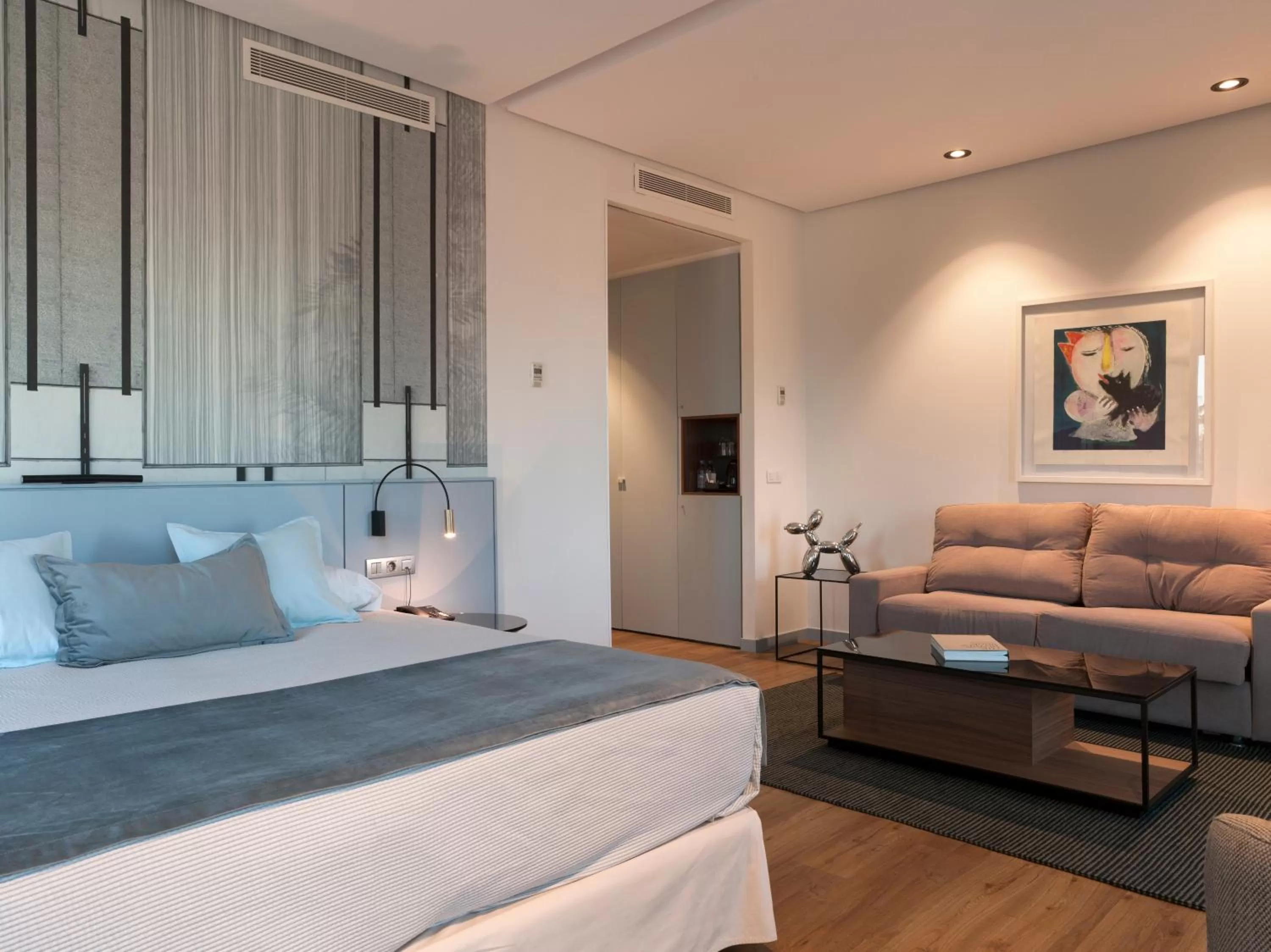 Bed in Hotel Neptuno Playa & Spa