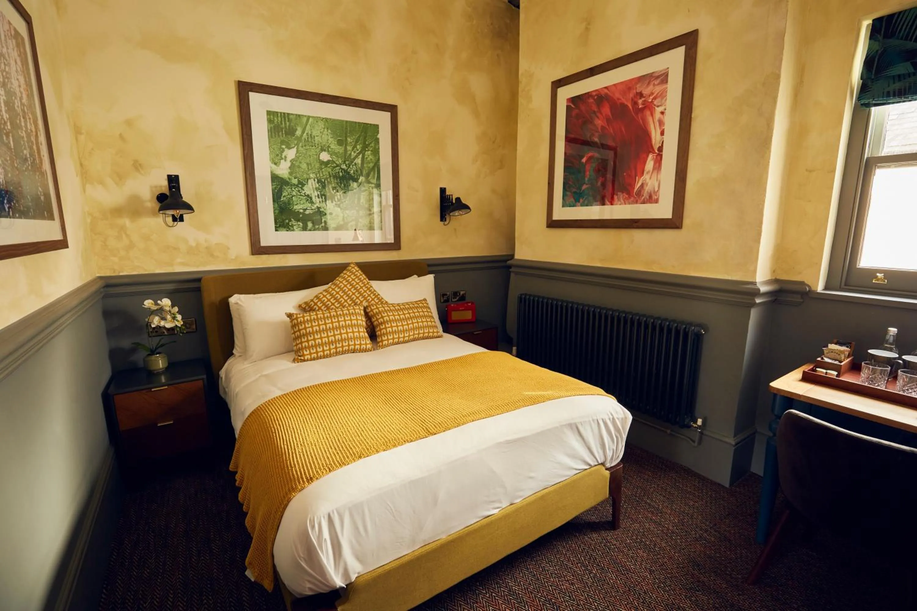 Bedroom, Bed in Frederick Street Townhouse