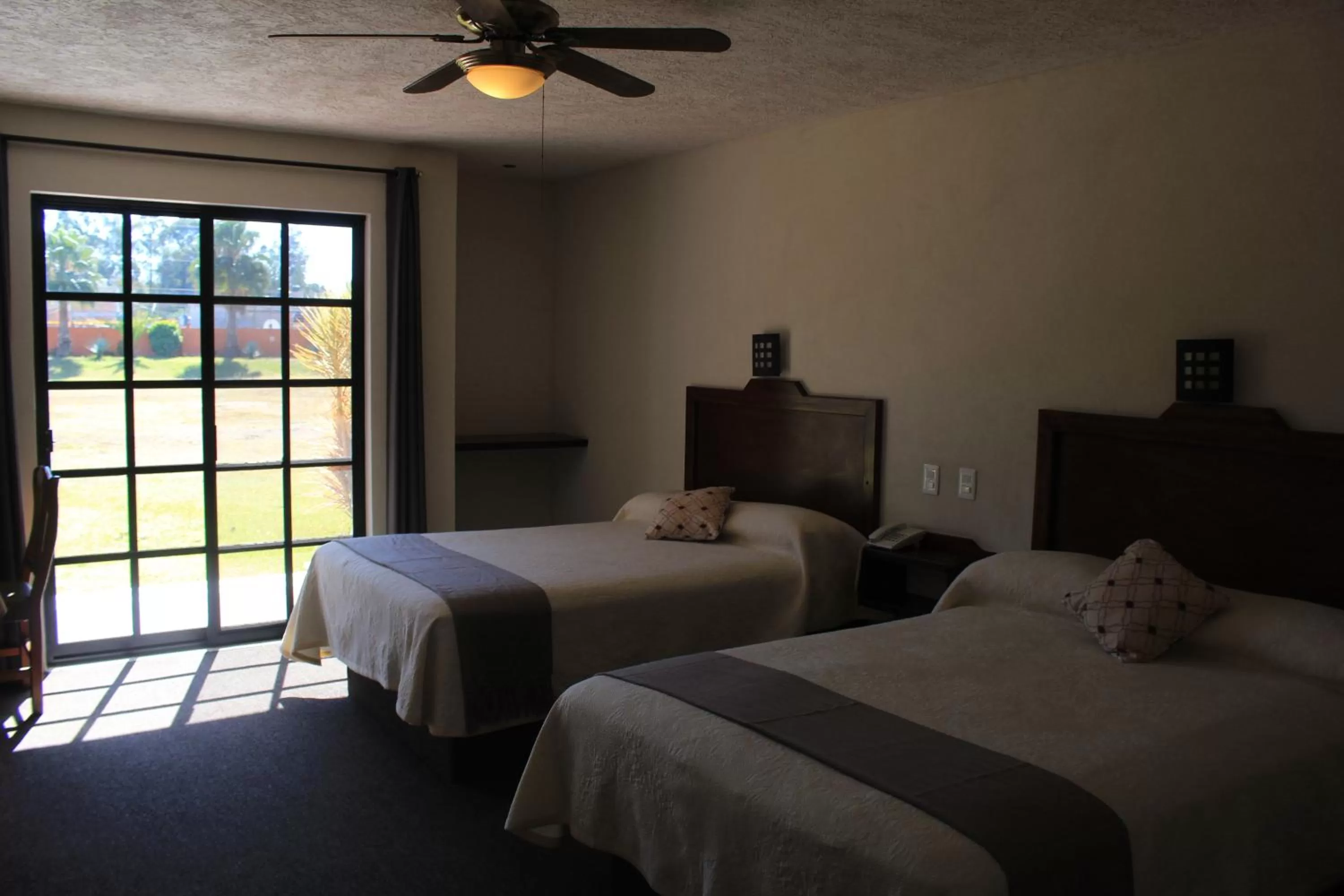 Bed in Hotel Meson del Puente