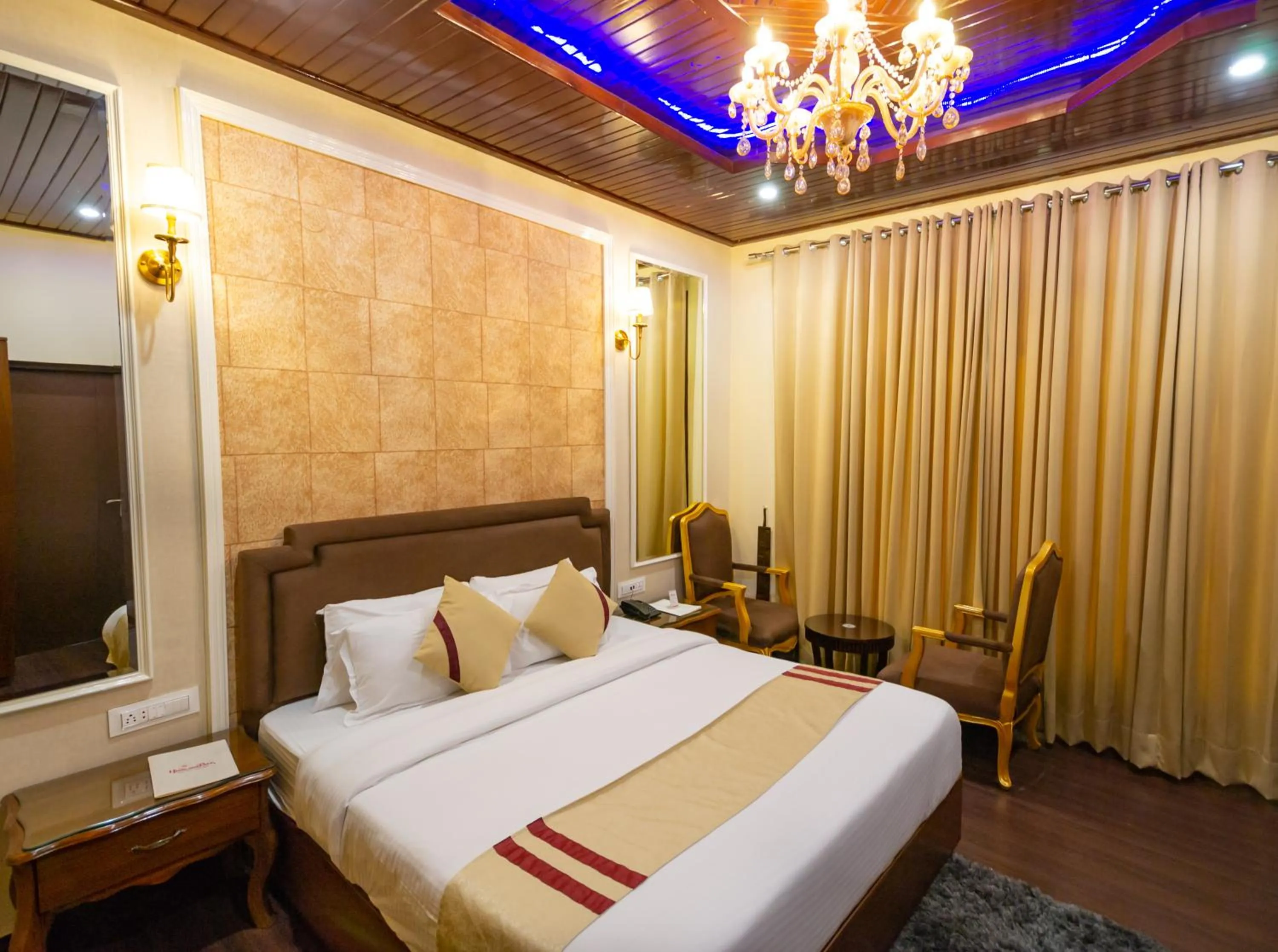 Photo of the whole room, Bed in The Highland Park - A Truly River side Resort