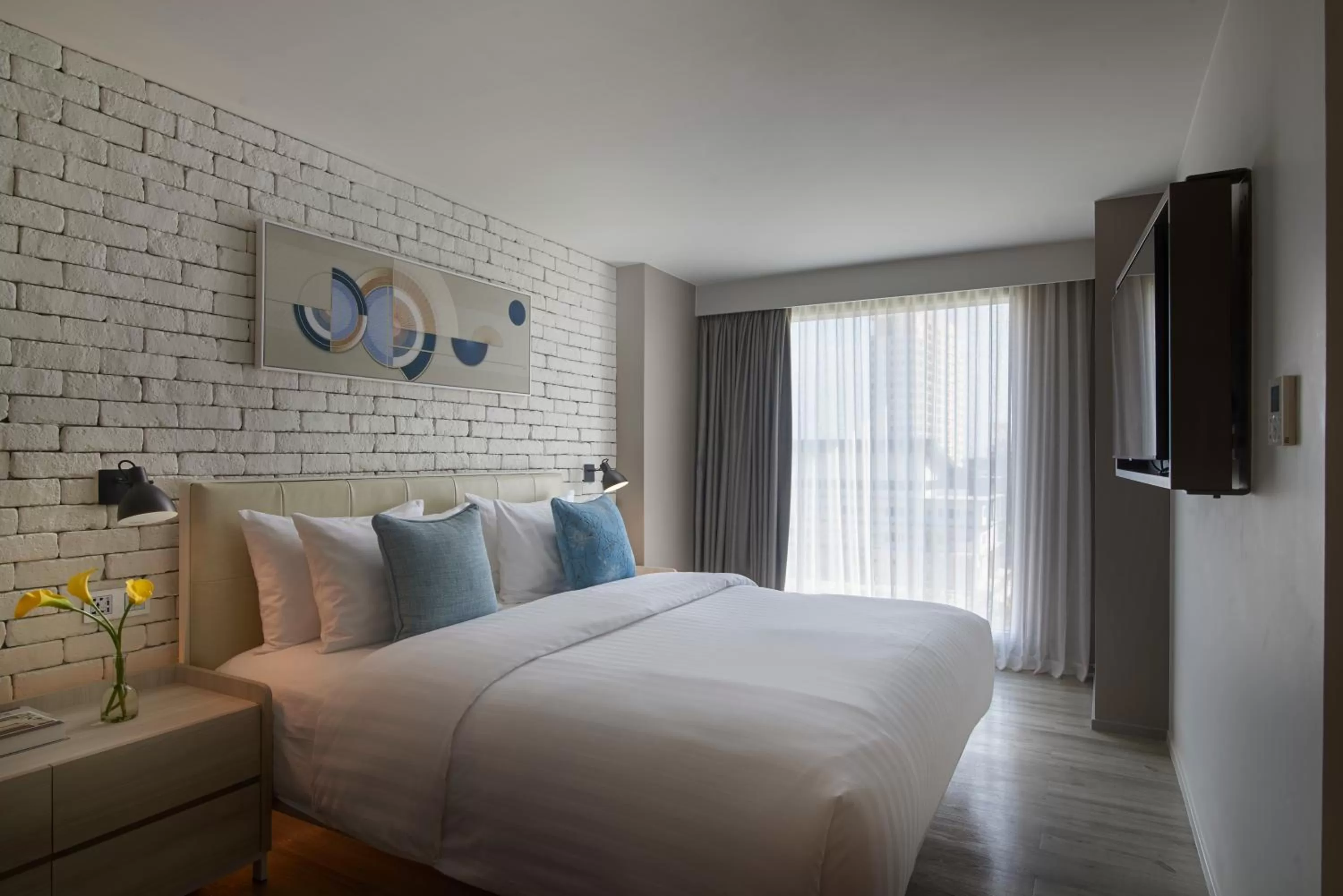 Photo of the whole room, Bed in Shama Yen-Akat Bangkok