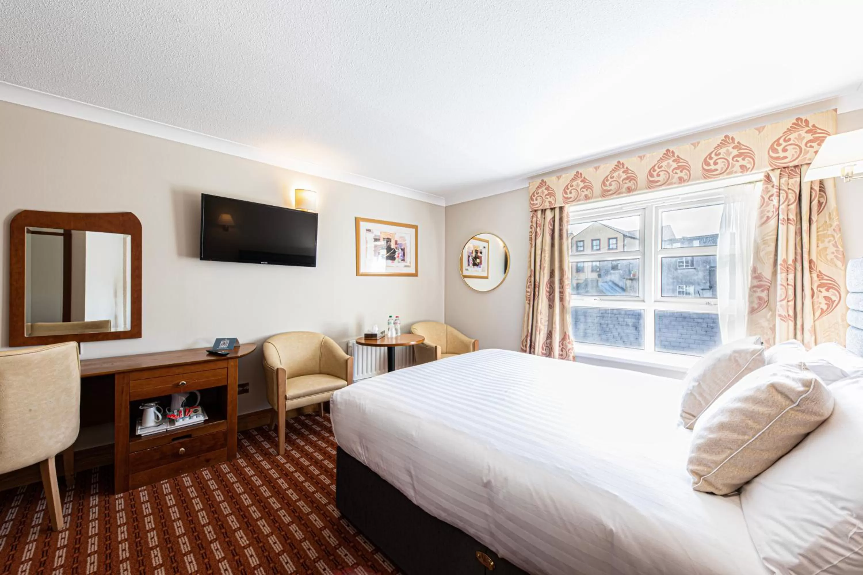 Bedroom, Bed in Ballina Manor Hotel