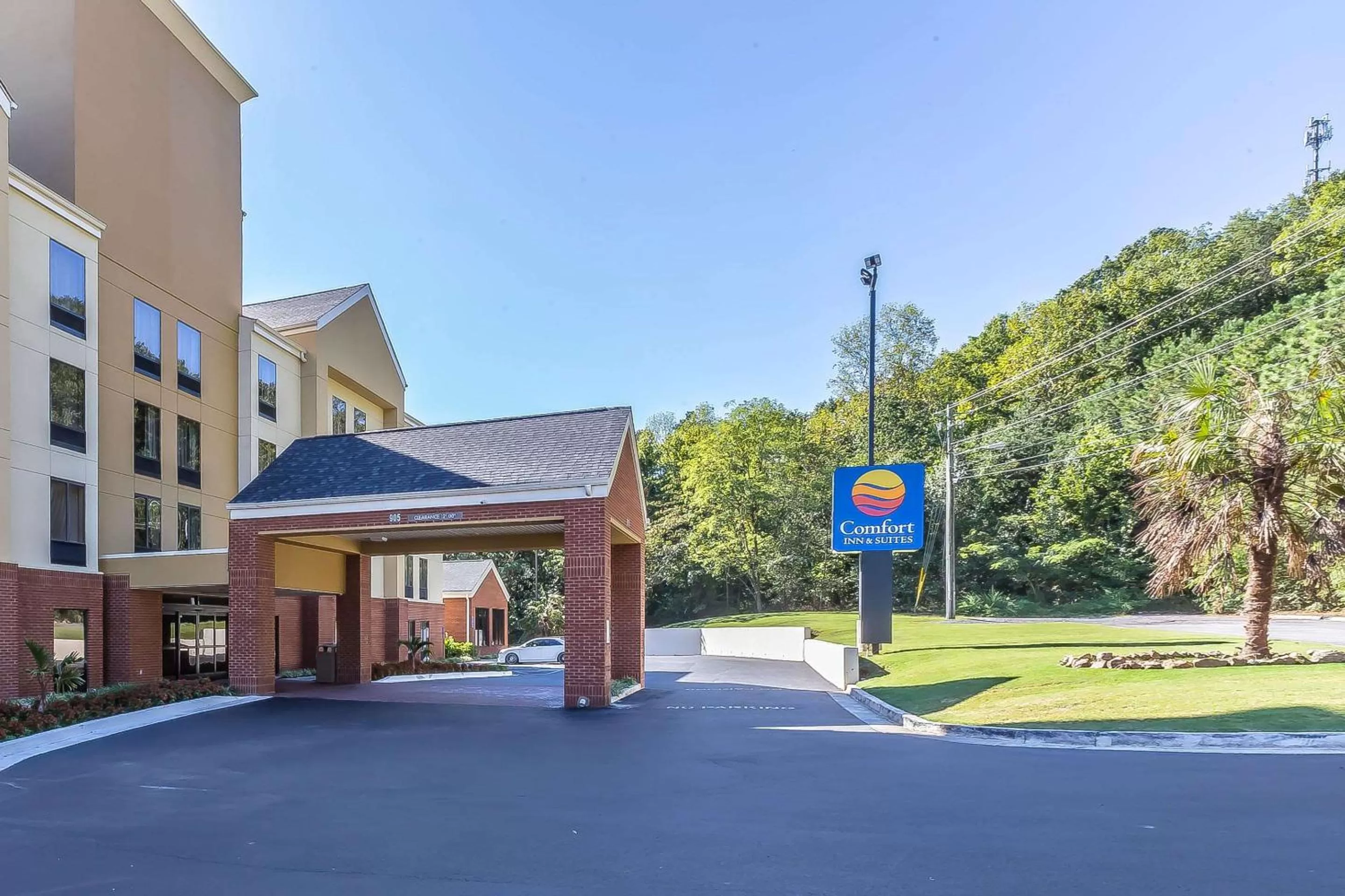 Property building in Comfort Inn & Suites Dalton West