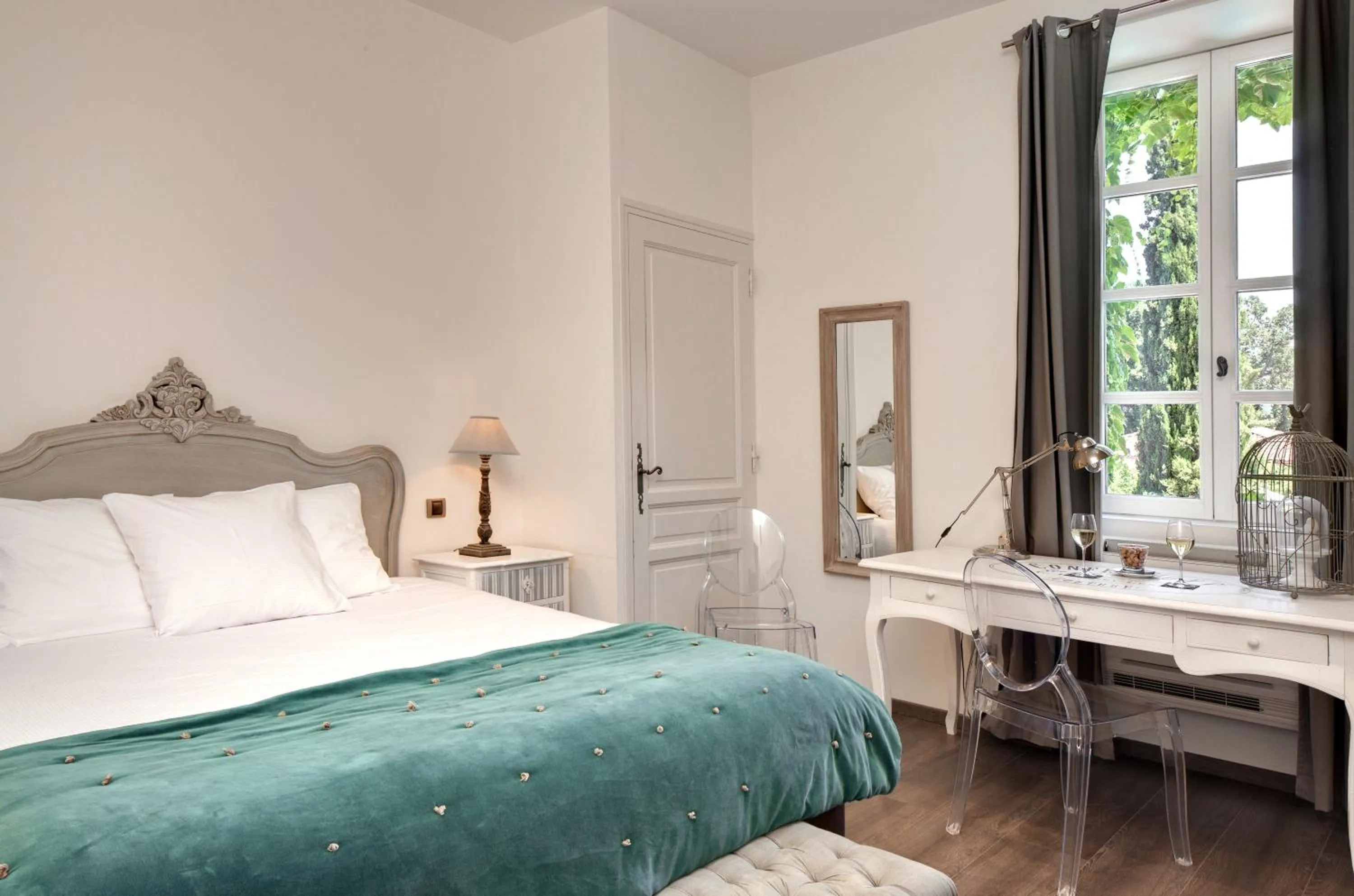 Bed in Le Domaine Du Colombier