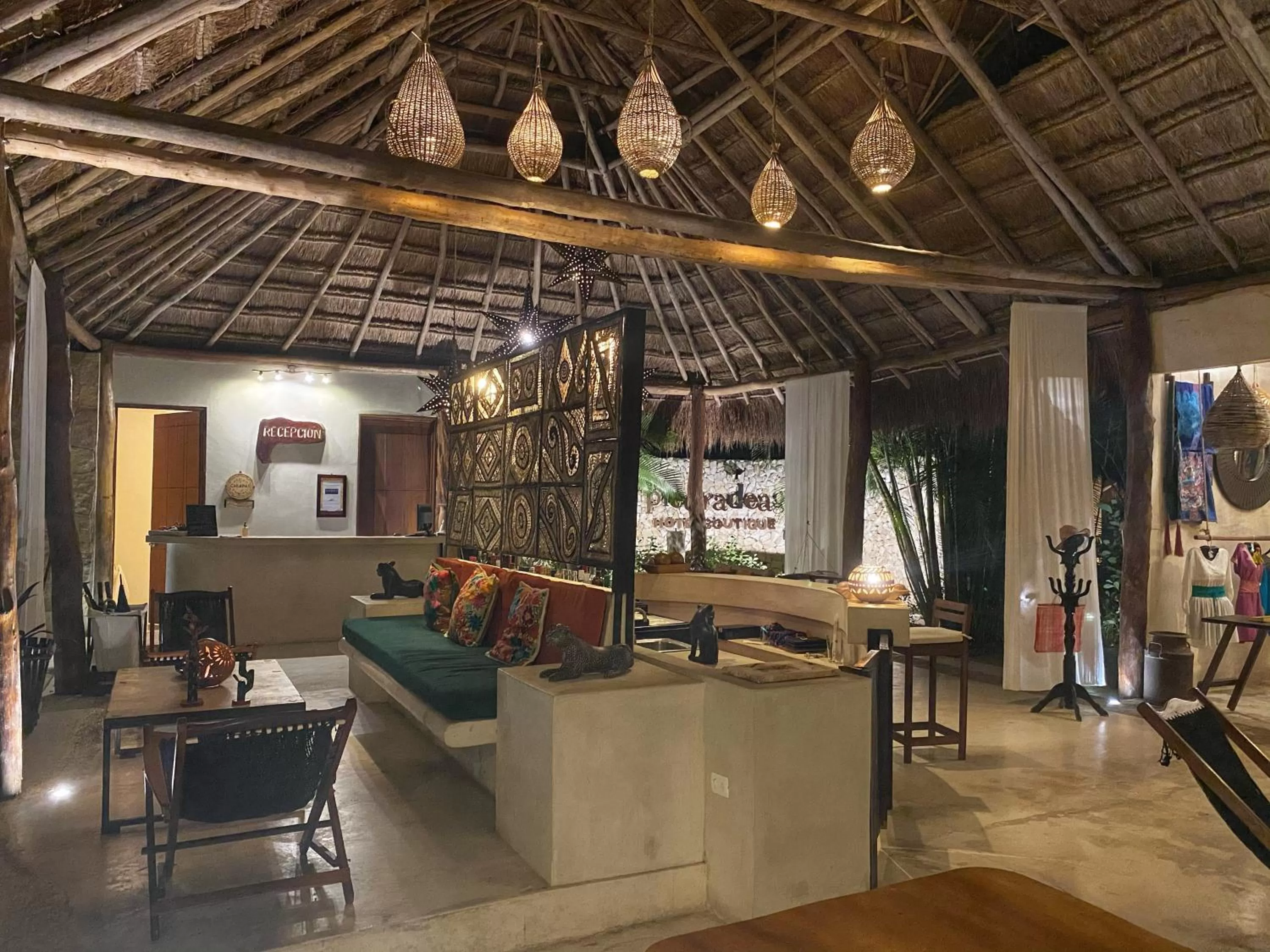 On-site shops in Piedra de Agua Palenque