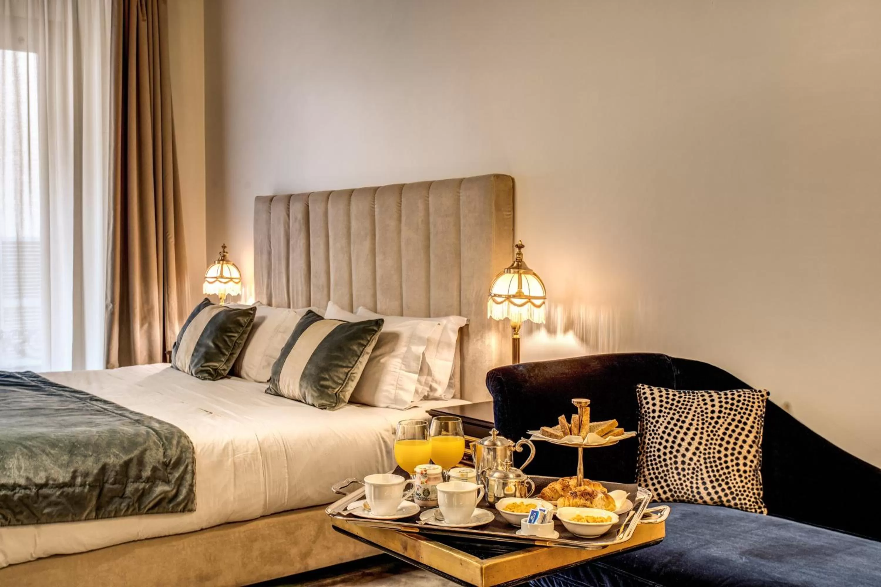 Bed in Martius Private Suites Hotel