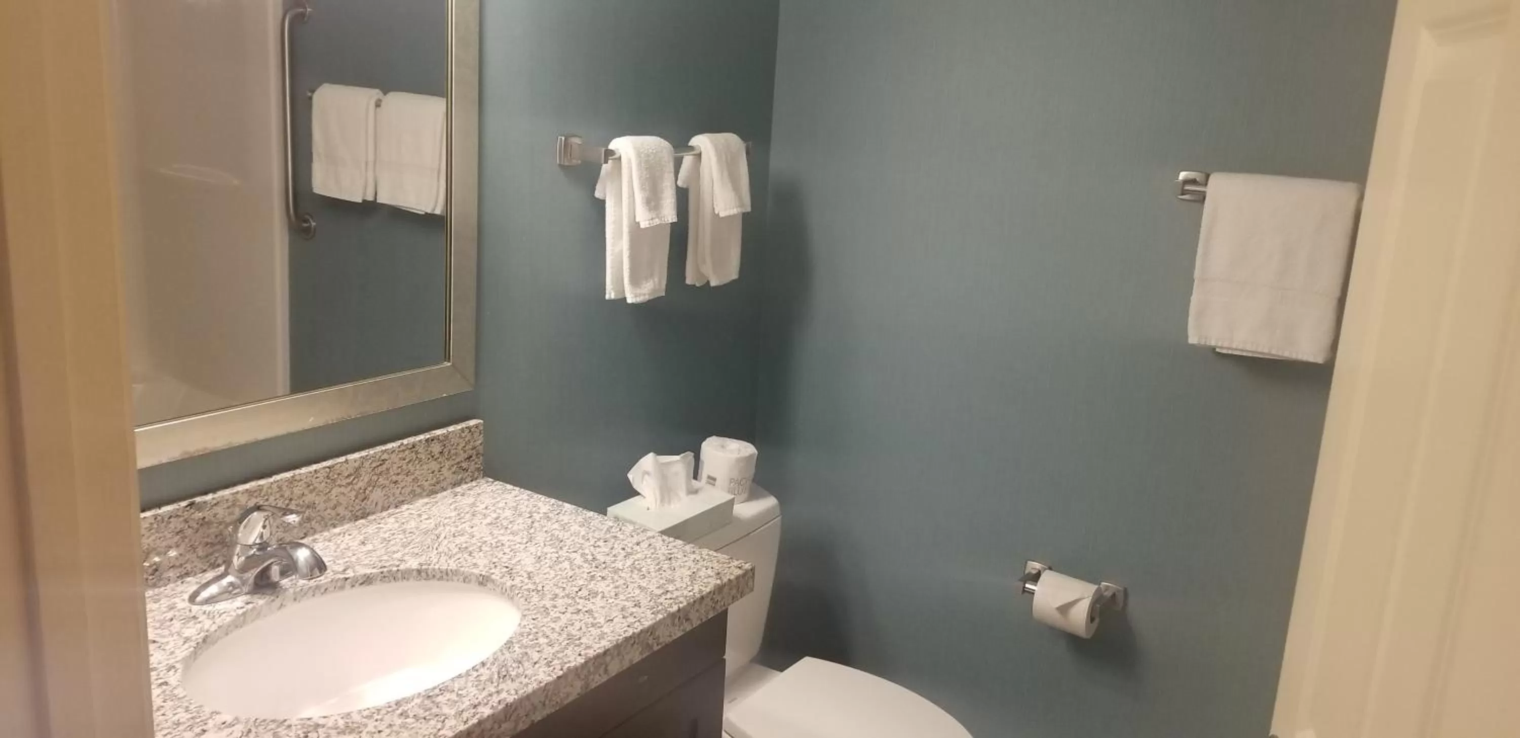 Bathroom in Suburban Studios Quantico