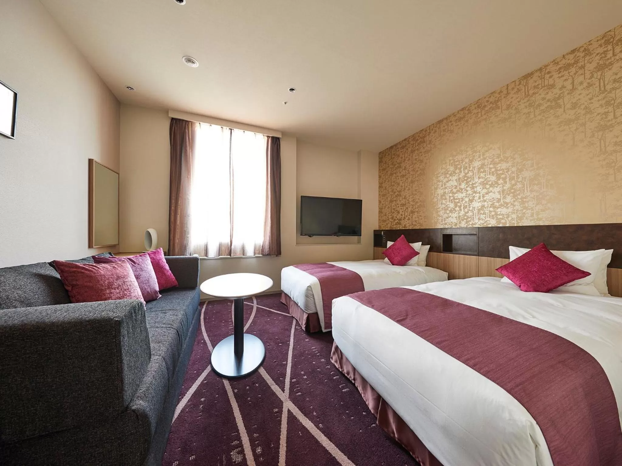 Photo of the whole room, Bed in Hotel Metropolitan Saitama-Shintoshin