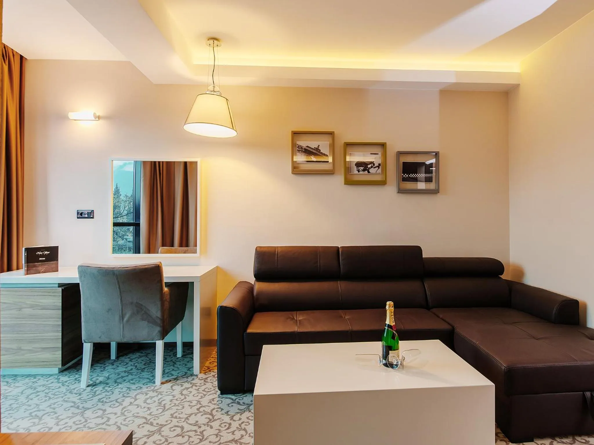 Seating area in Hotel New Star