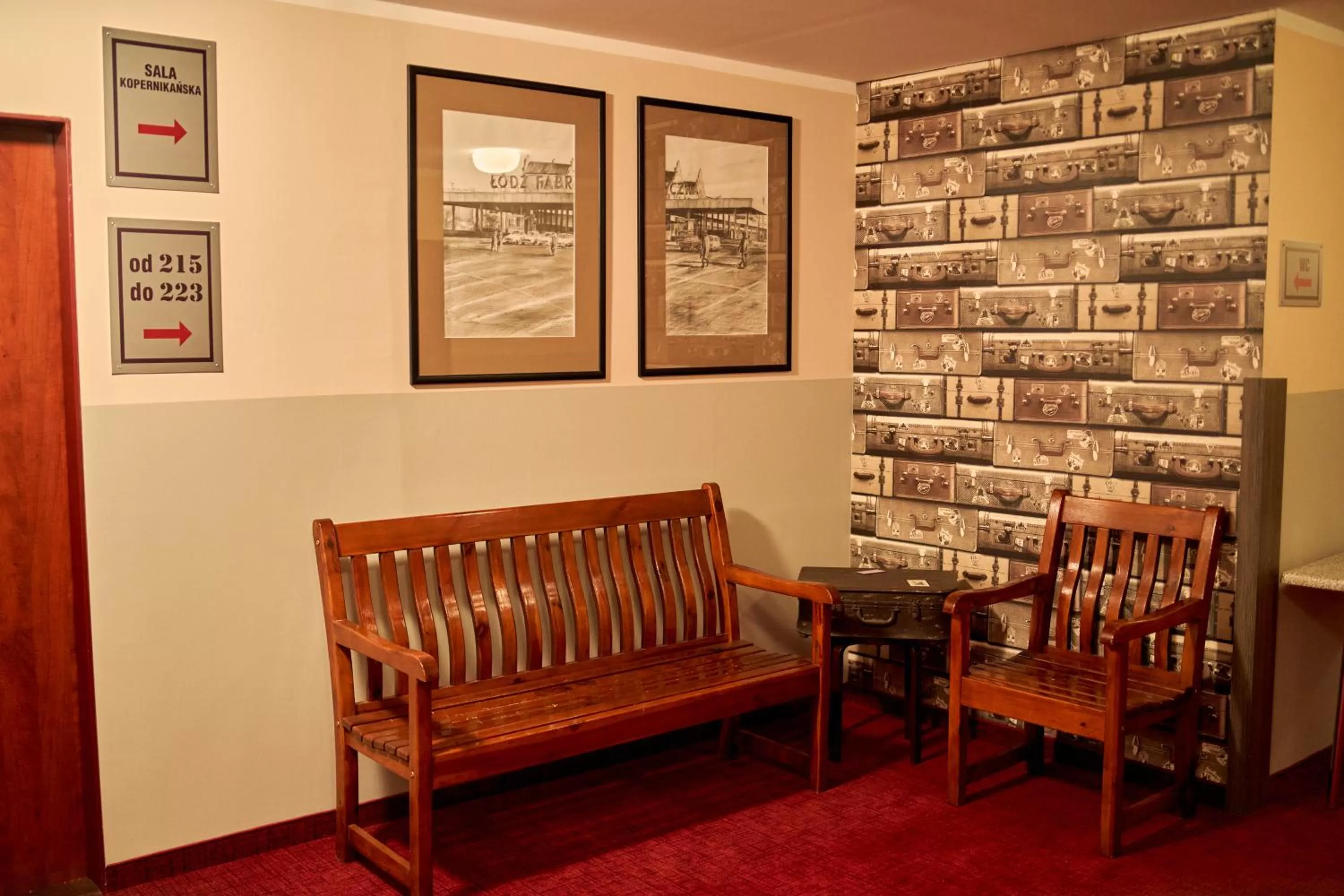 Seating area in Hotel Przystanek Torun