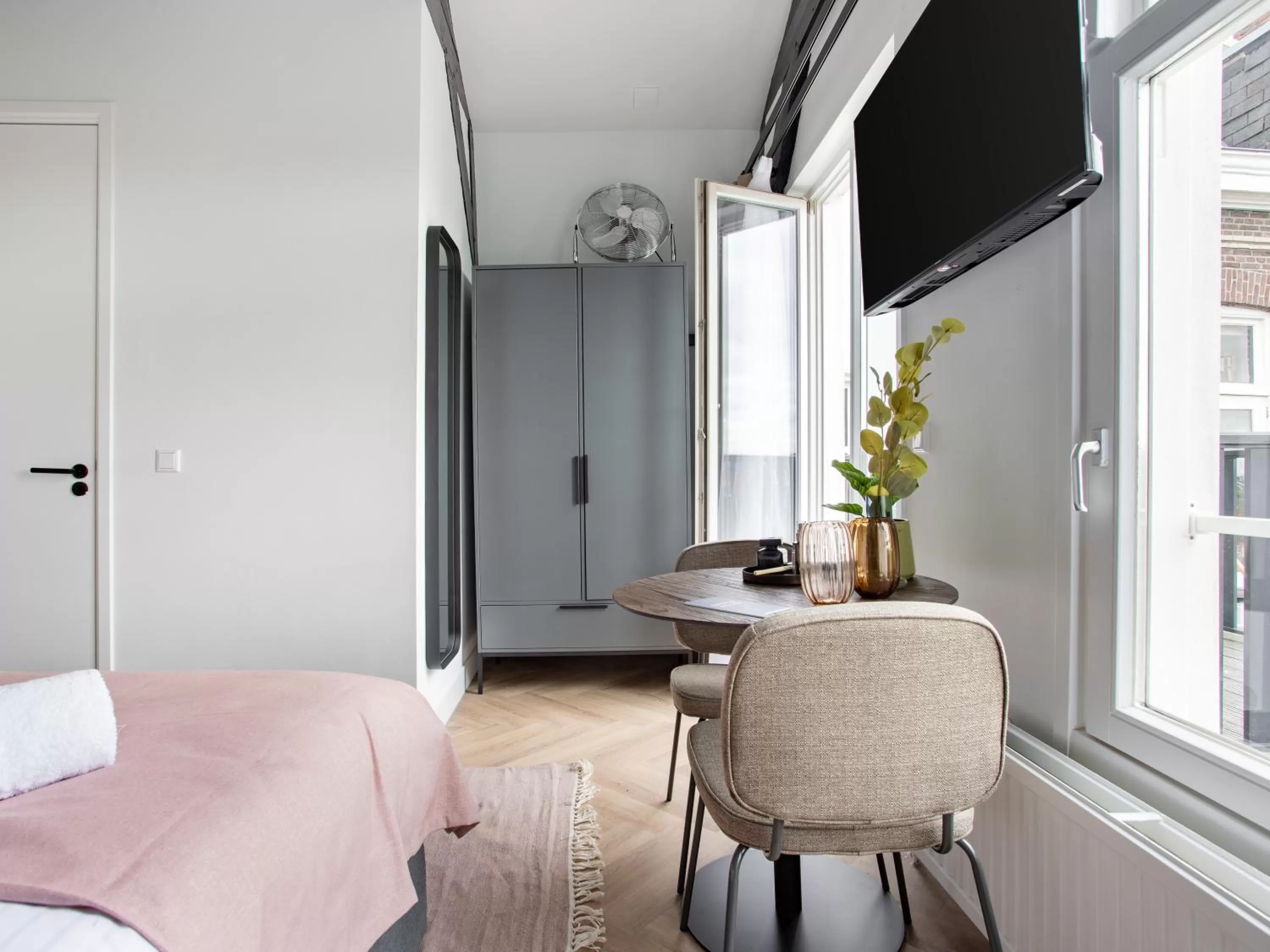 TV and multimedia, Bed in City Rooms Amsterdam Hemonystraat - Digital access