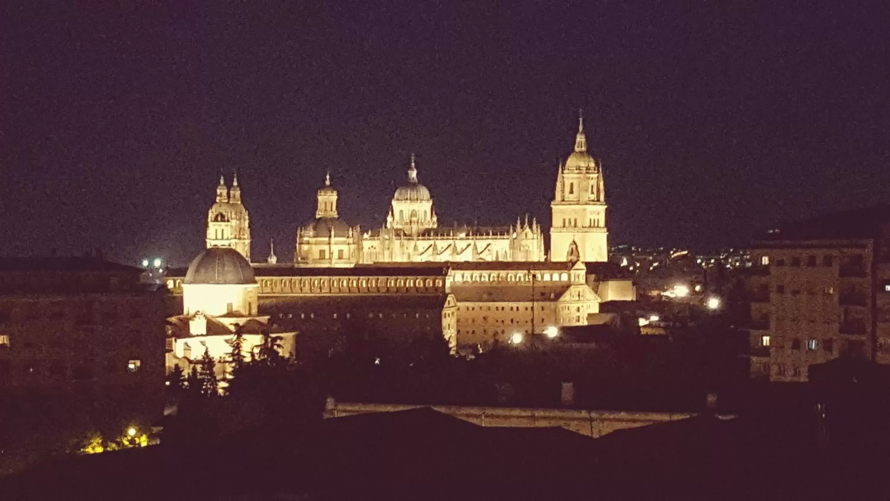 Double Room with City View in Gran Hotel Corona Sol Double Room with City View in Gran Hotel Corona Sol
