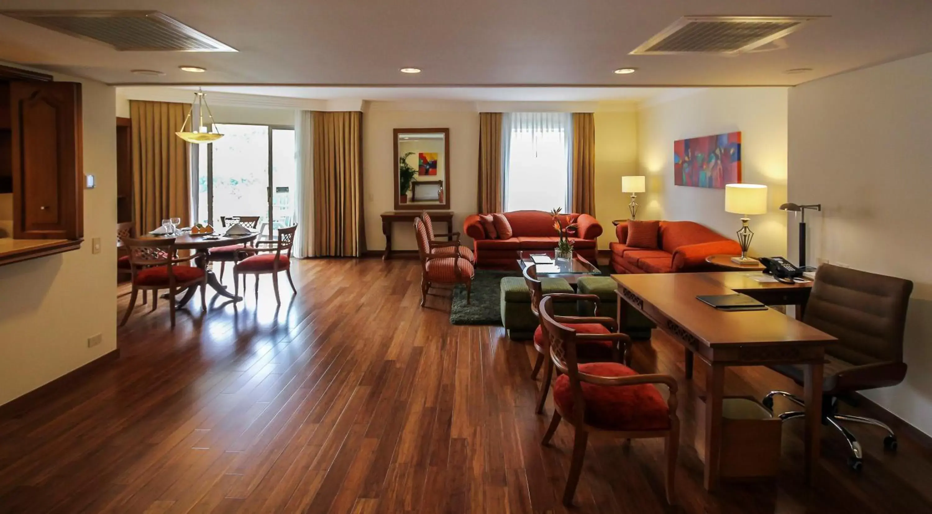 Classic Room in Hotel Intercontinental Cali by IHG Classic Room in Hotel Intercontinental Cali by IHG