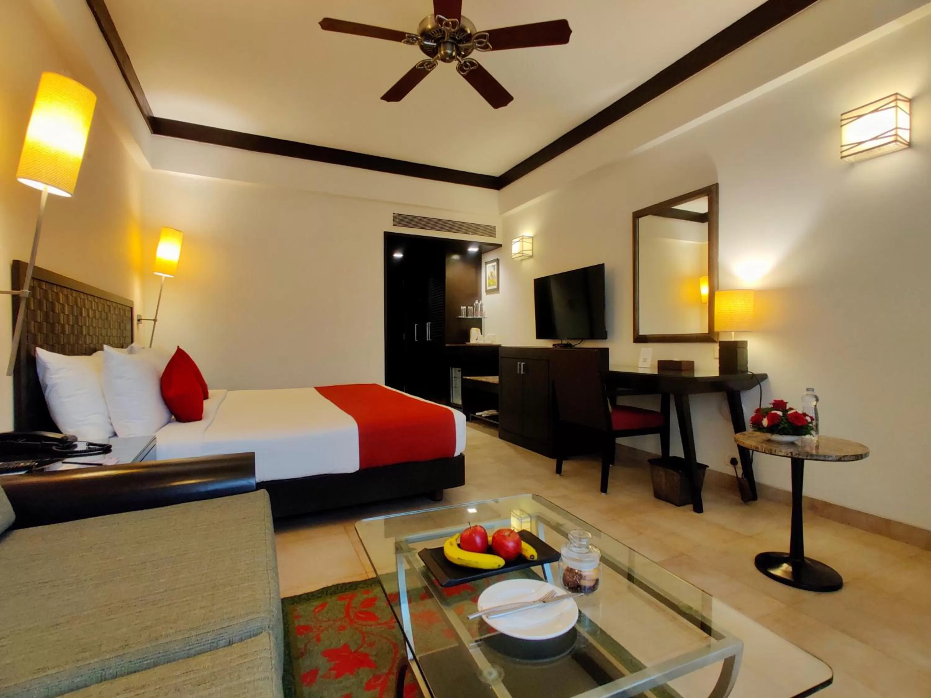 Bed in Fariyas Resort Lonavala