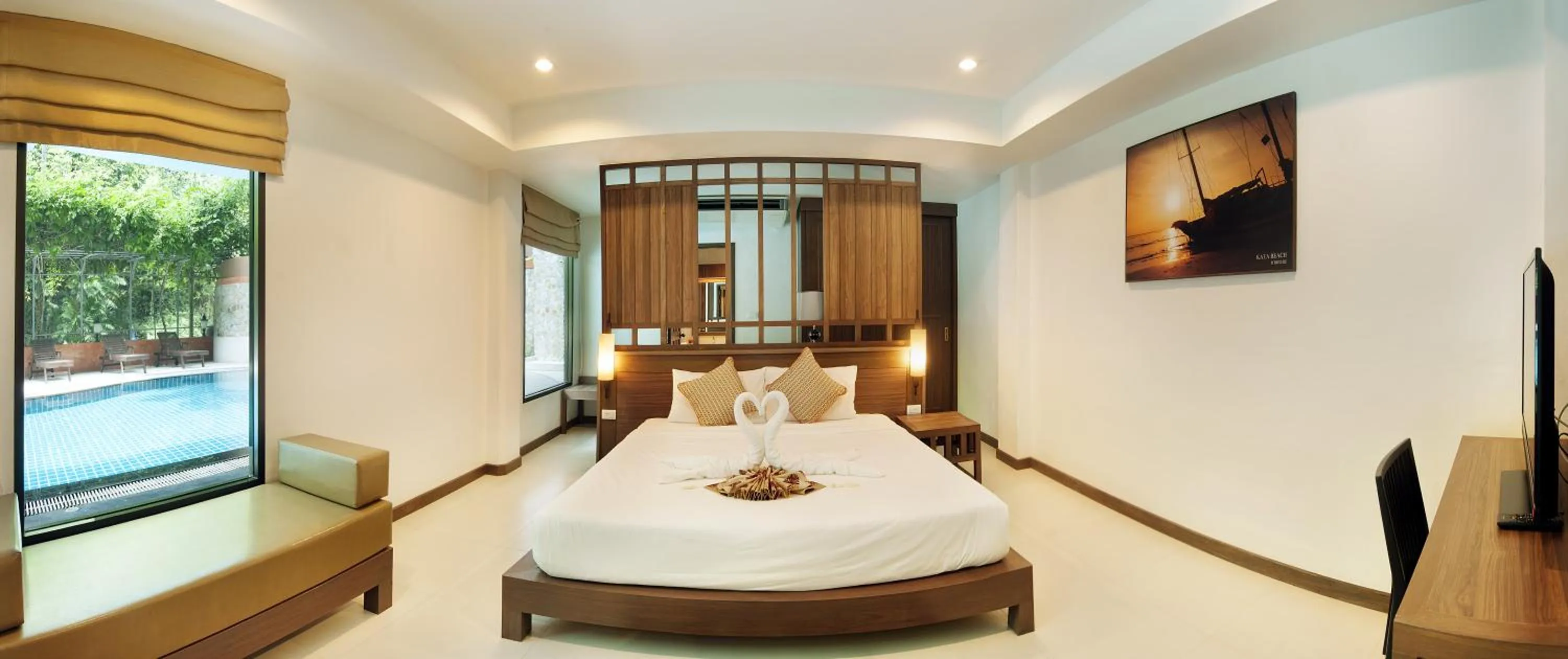 Bed in Ratana Hill Patong