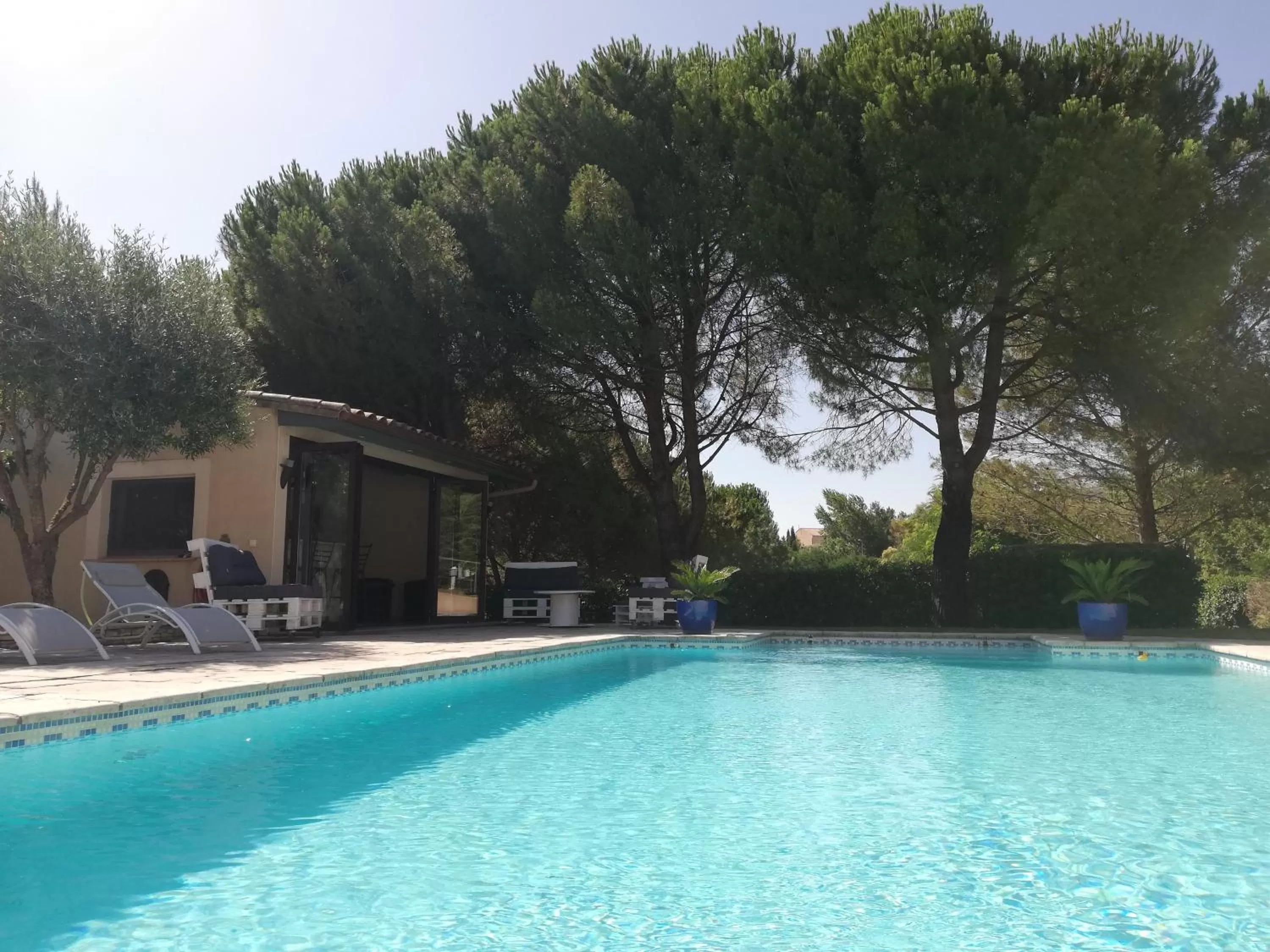 Pool view in L’Antre d’Eux