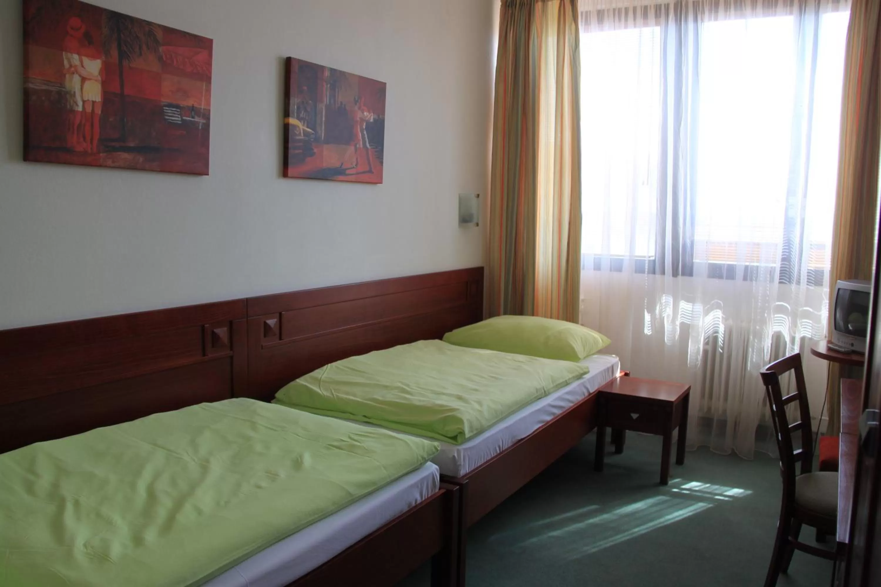 Photo of the whole room, Bed in Hotel Bothe