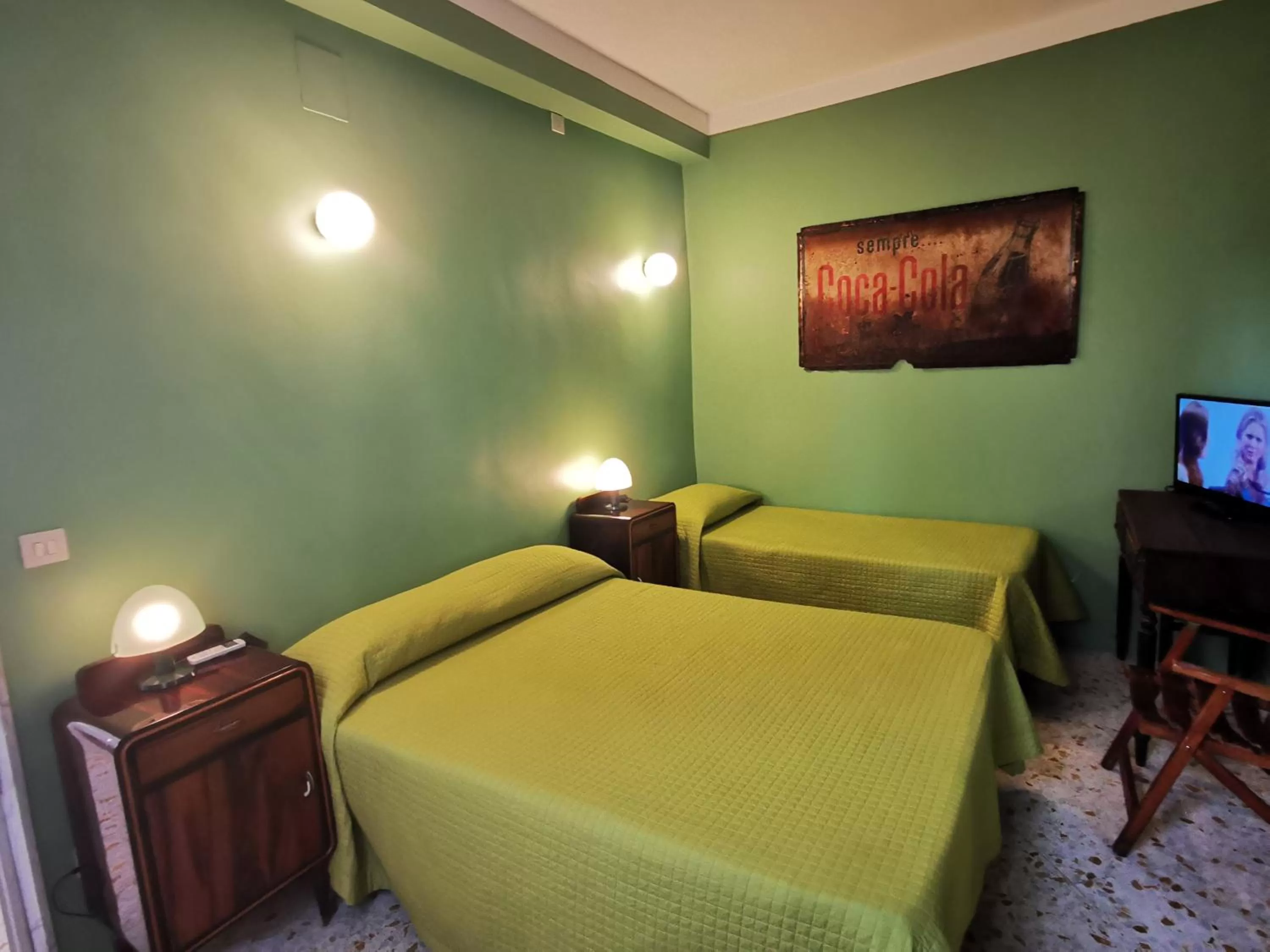 Bed in Casa Farella B&B in mini Apartments Altamura x Matera