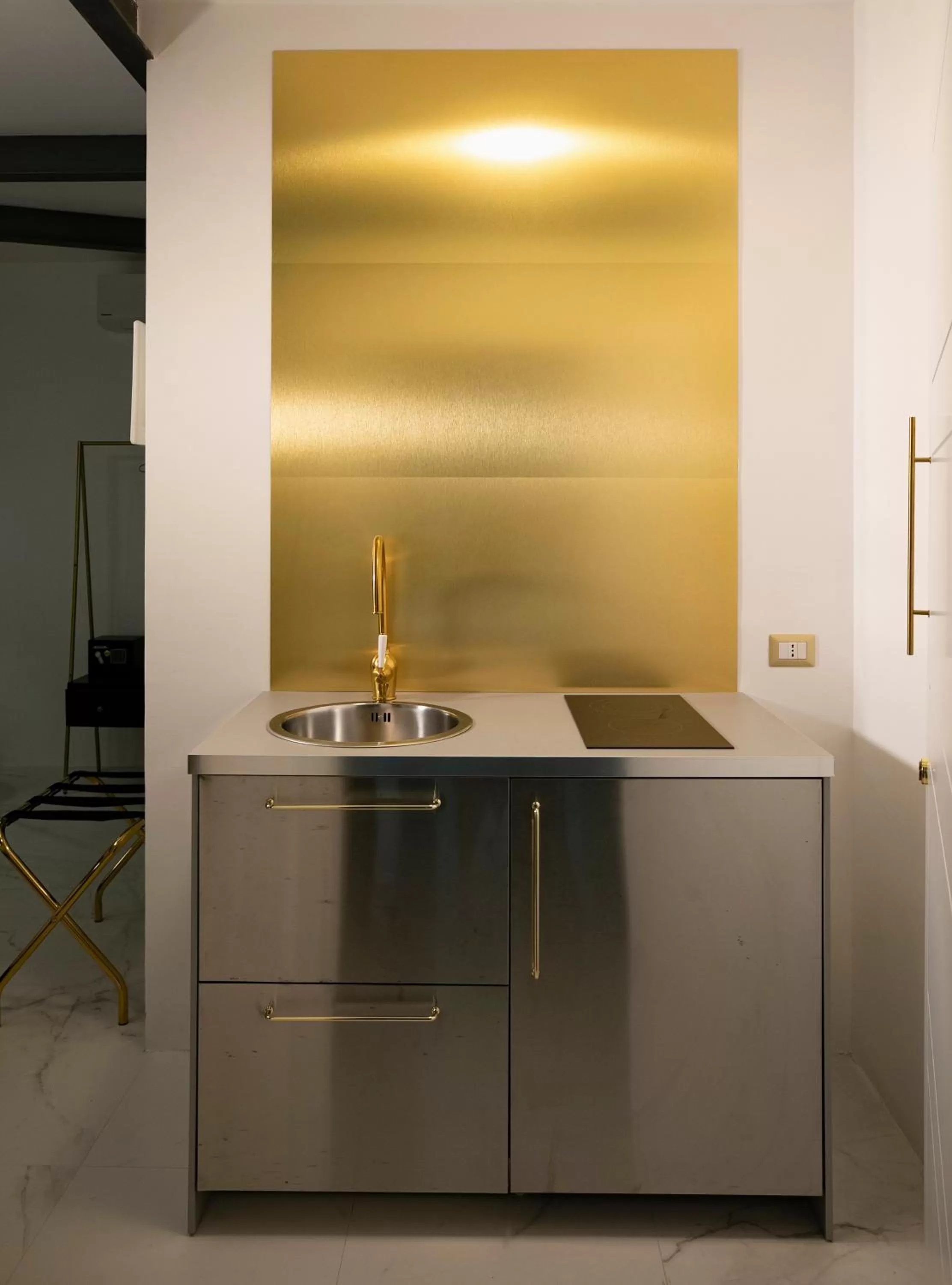 Kitchen or kitchenette in Azzoli Trapani - Apartments&Skypool - Adults Only