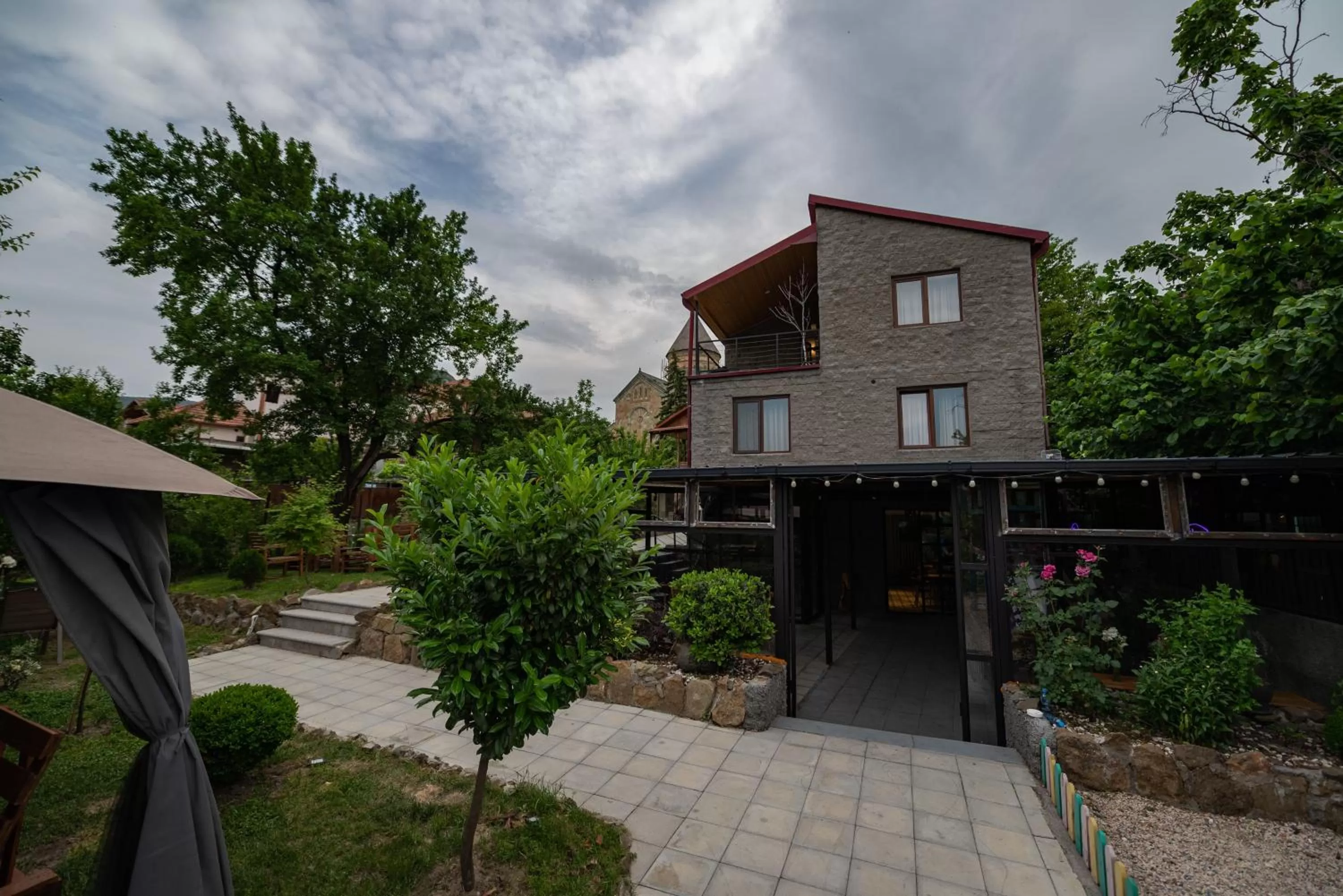 Property Building in Hedi