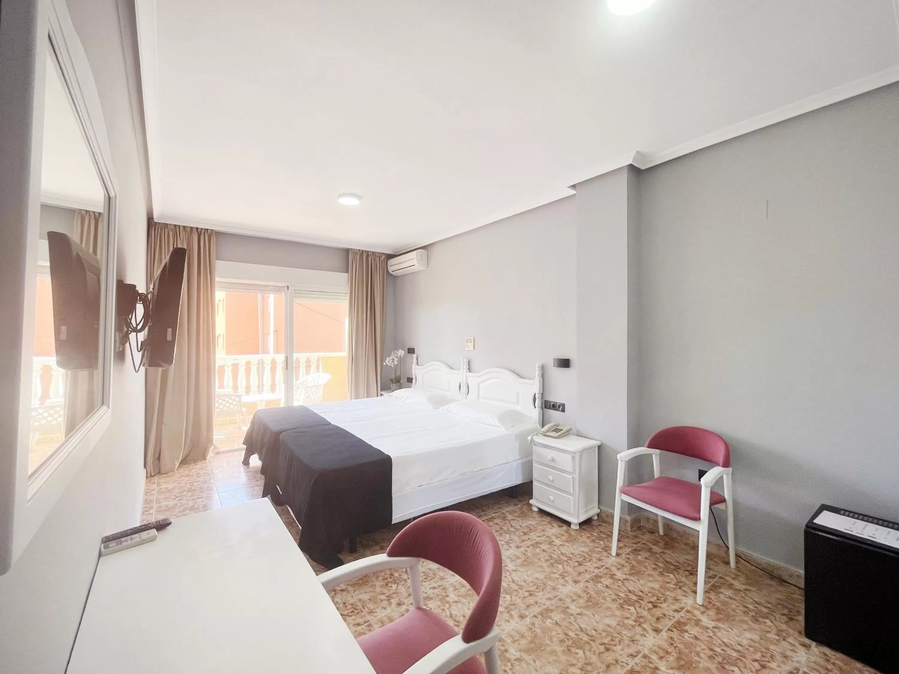 Bedroom in Hotel ParqueMar